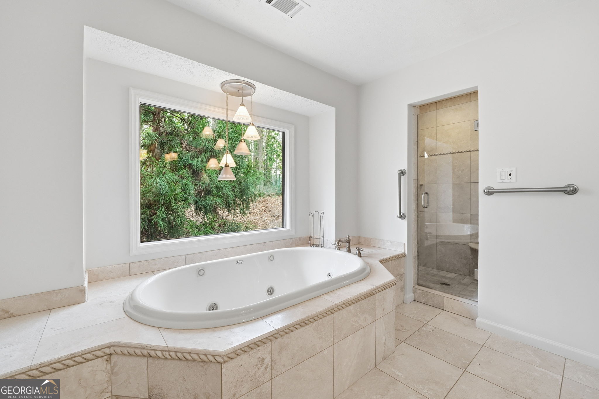 1130 Valley Ridge Court SE