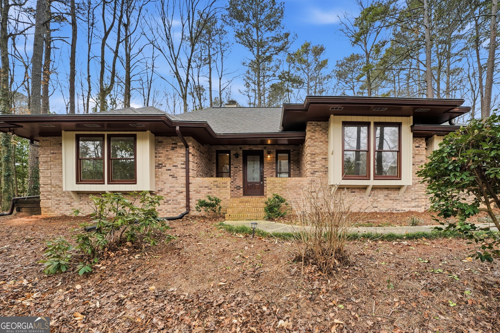 1130 Valley Ridge Court SE