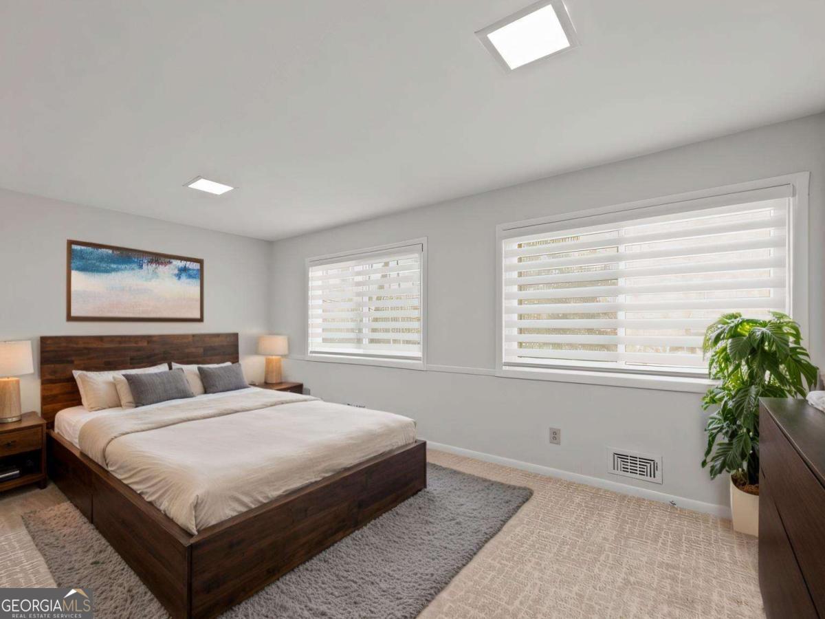 2153 Starfire Drive NE