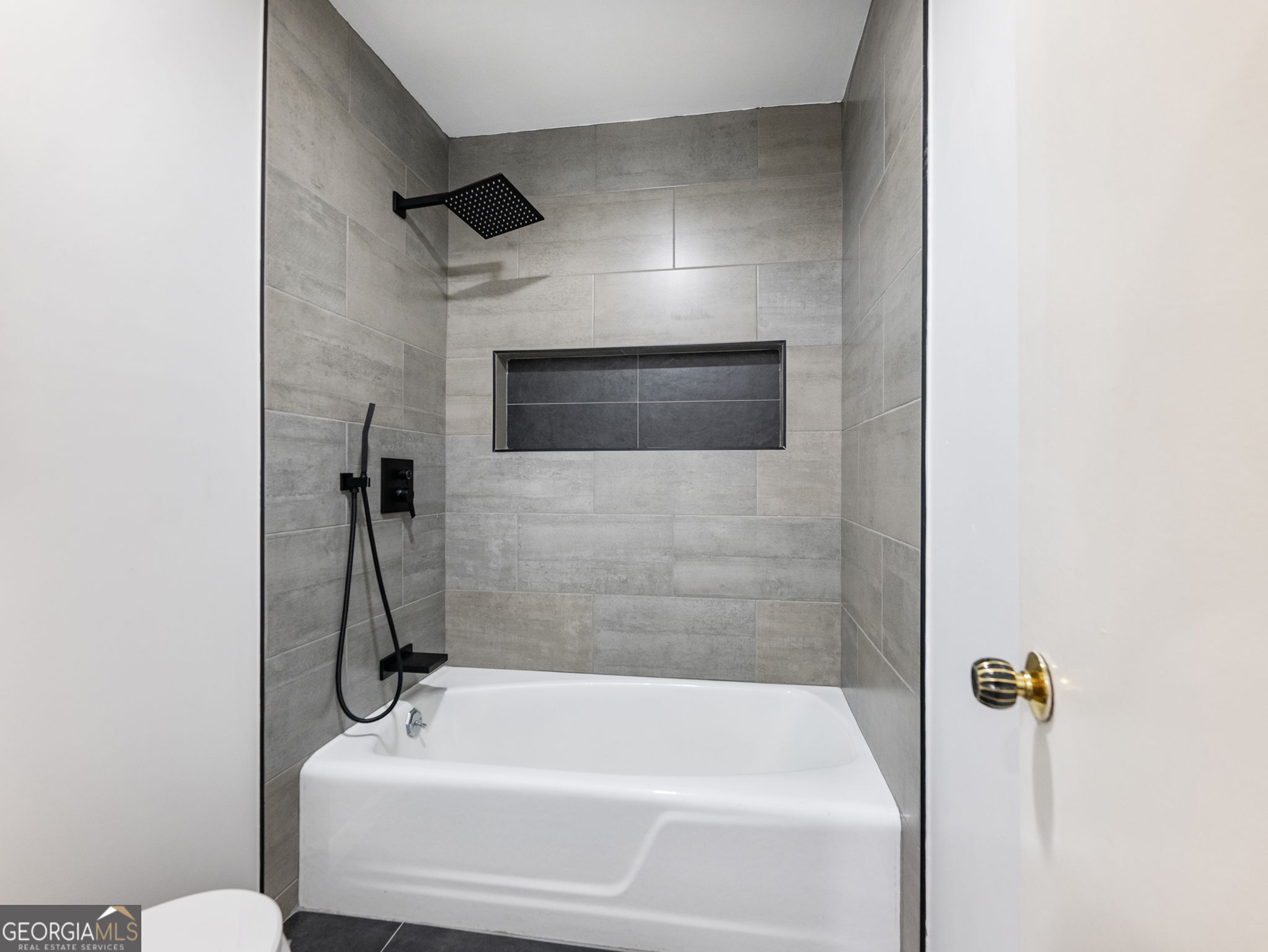 2153 Starfire Drive NE