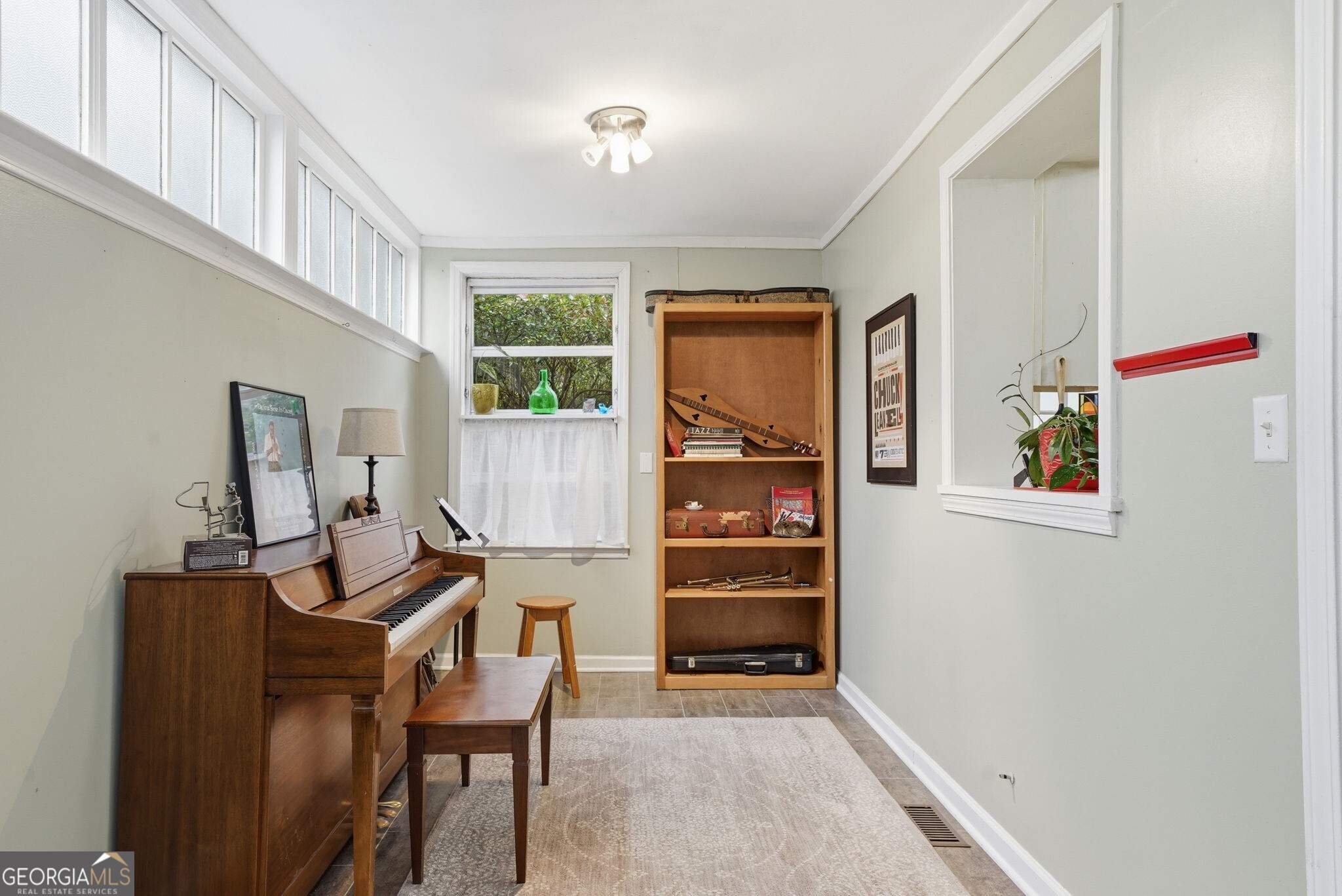 1913 Westminster Way