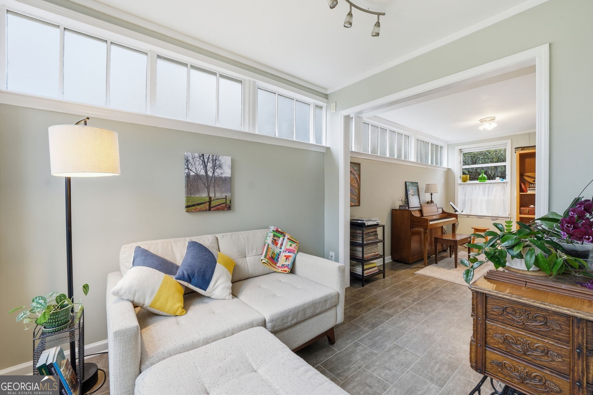 1913 Westminster Way