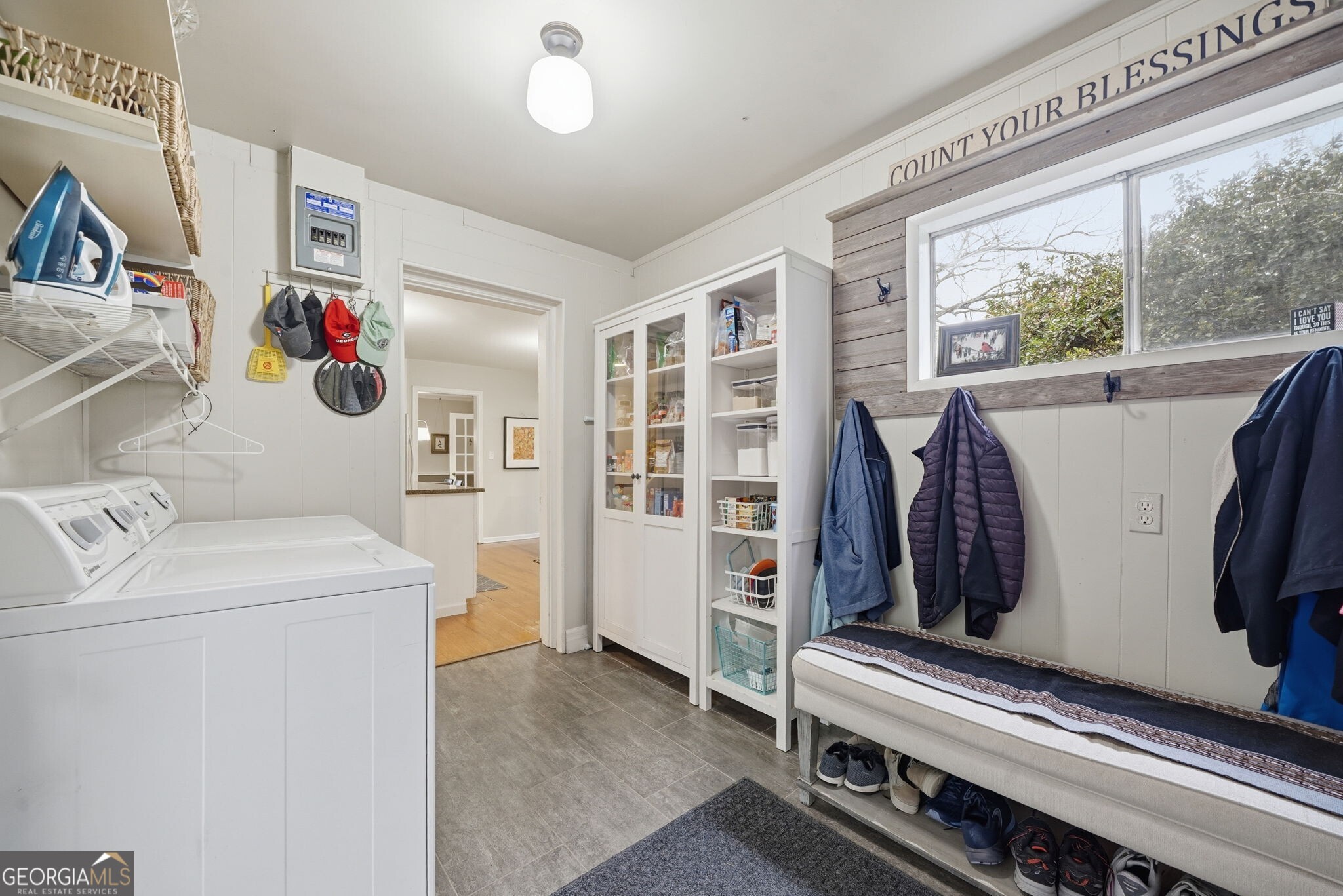 1913 Westminster Way