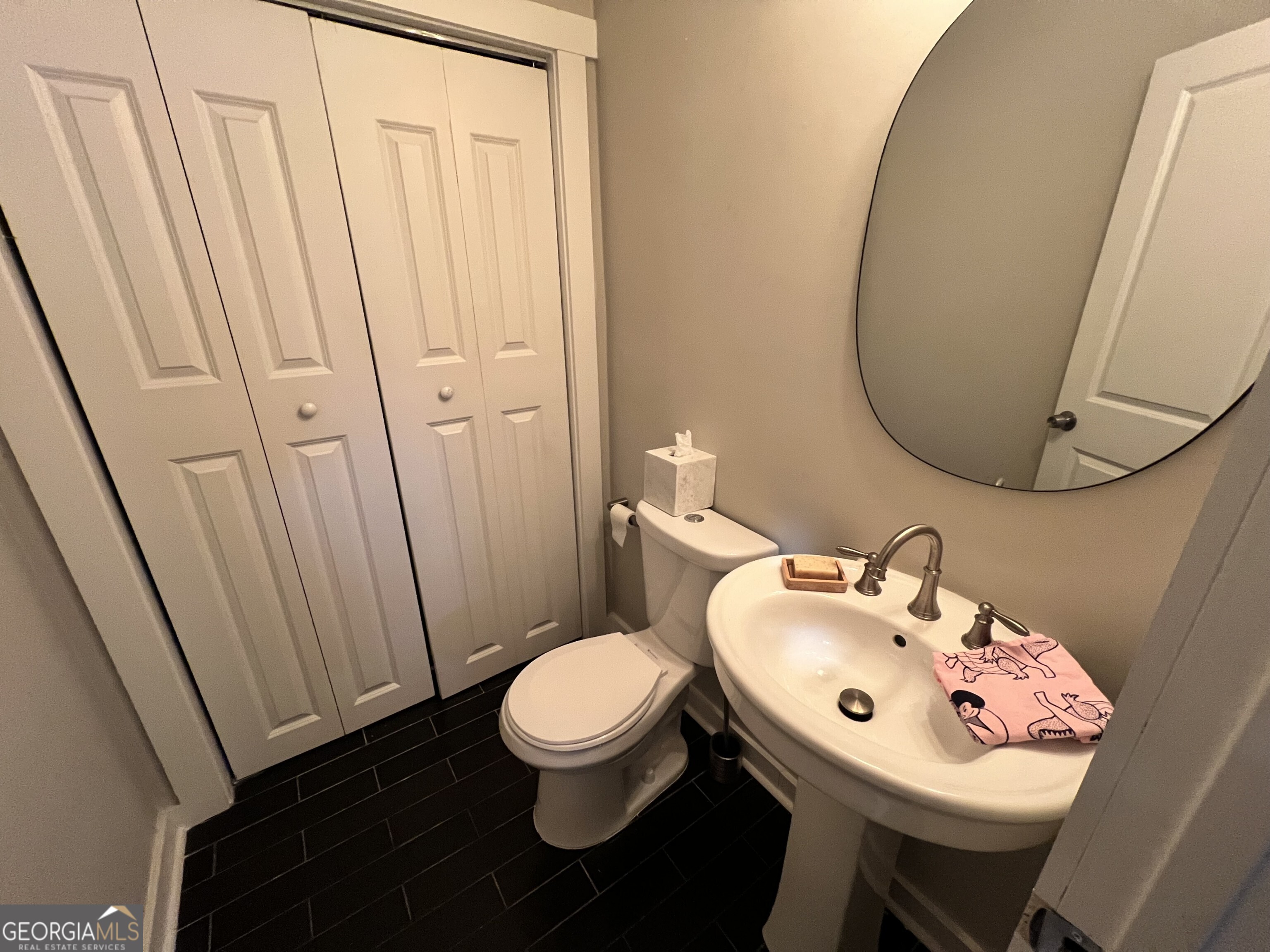 2455 Lynn Iris Drive