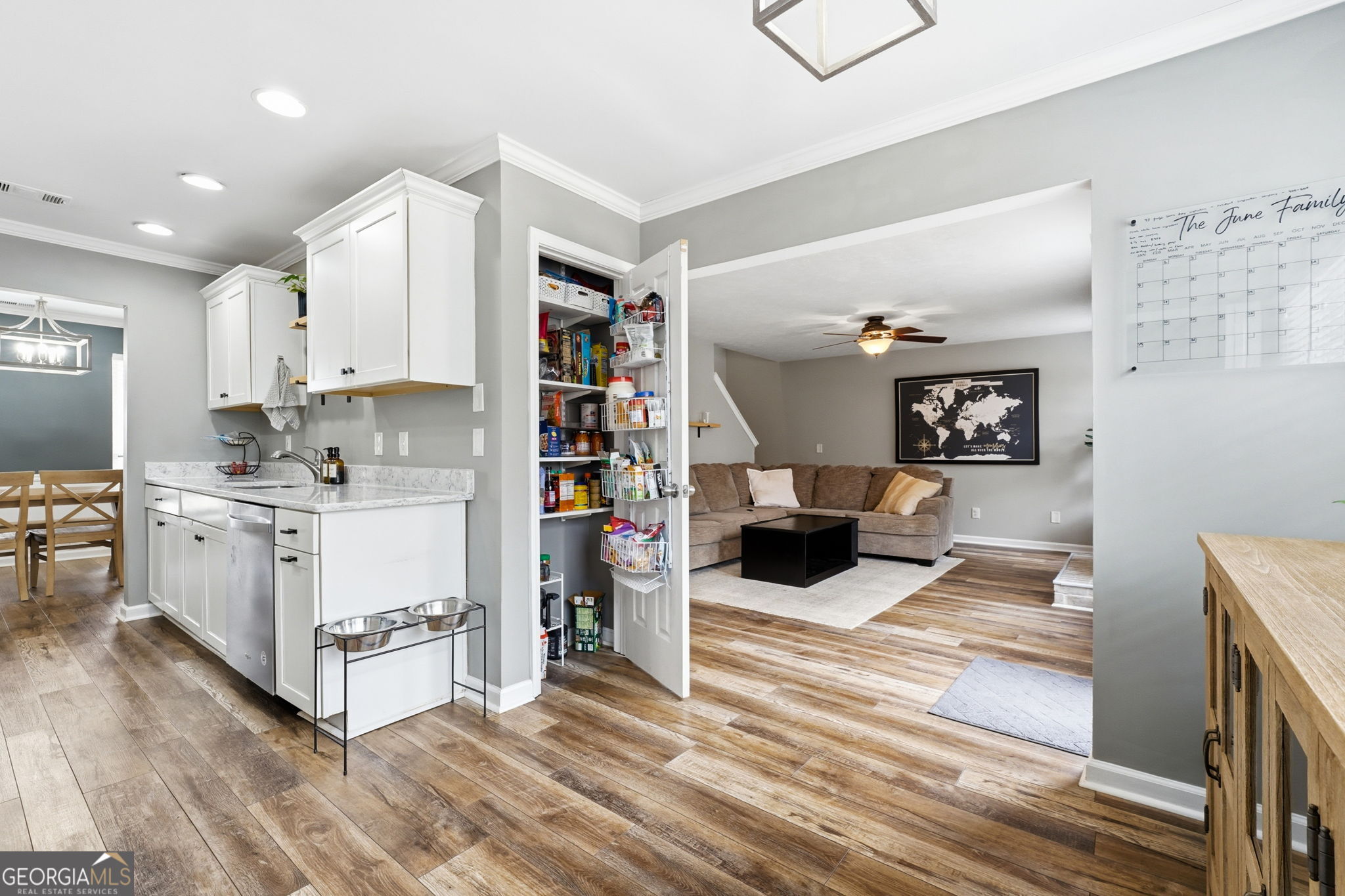 5076 Newpark Drive NW