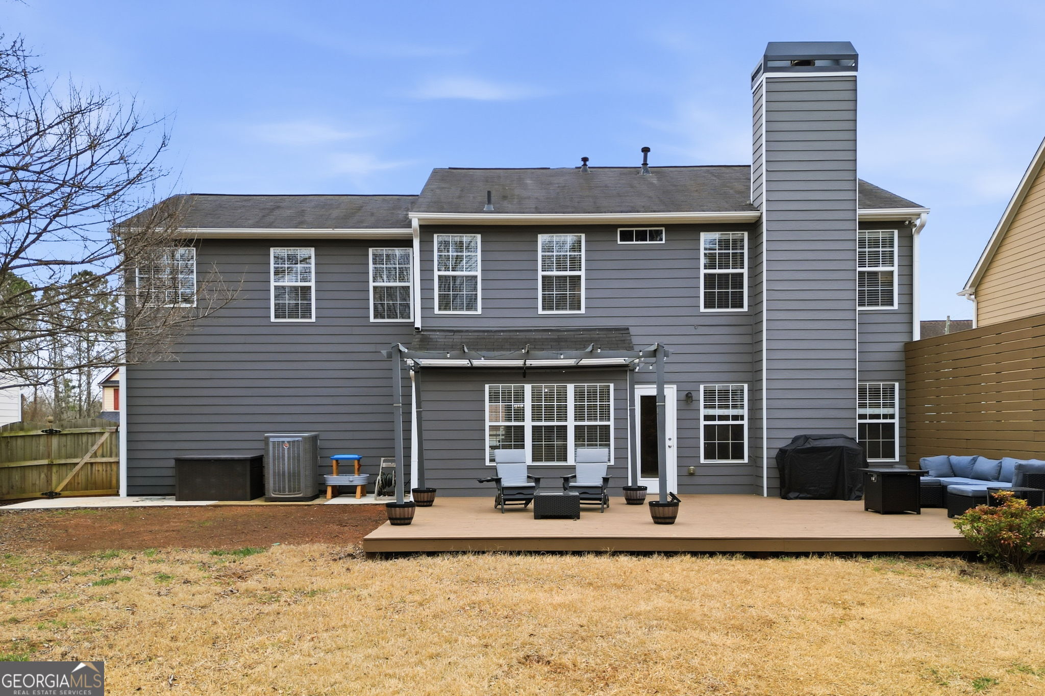 5076 Newpark Drive NW