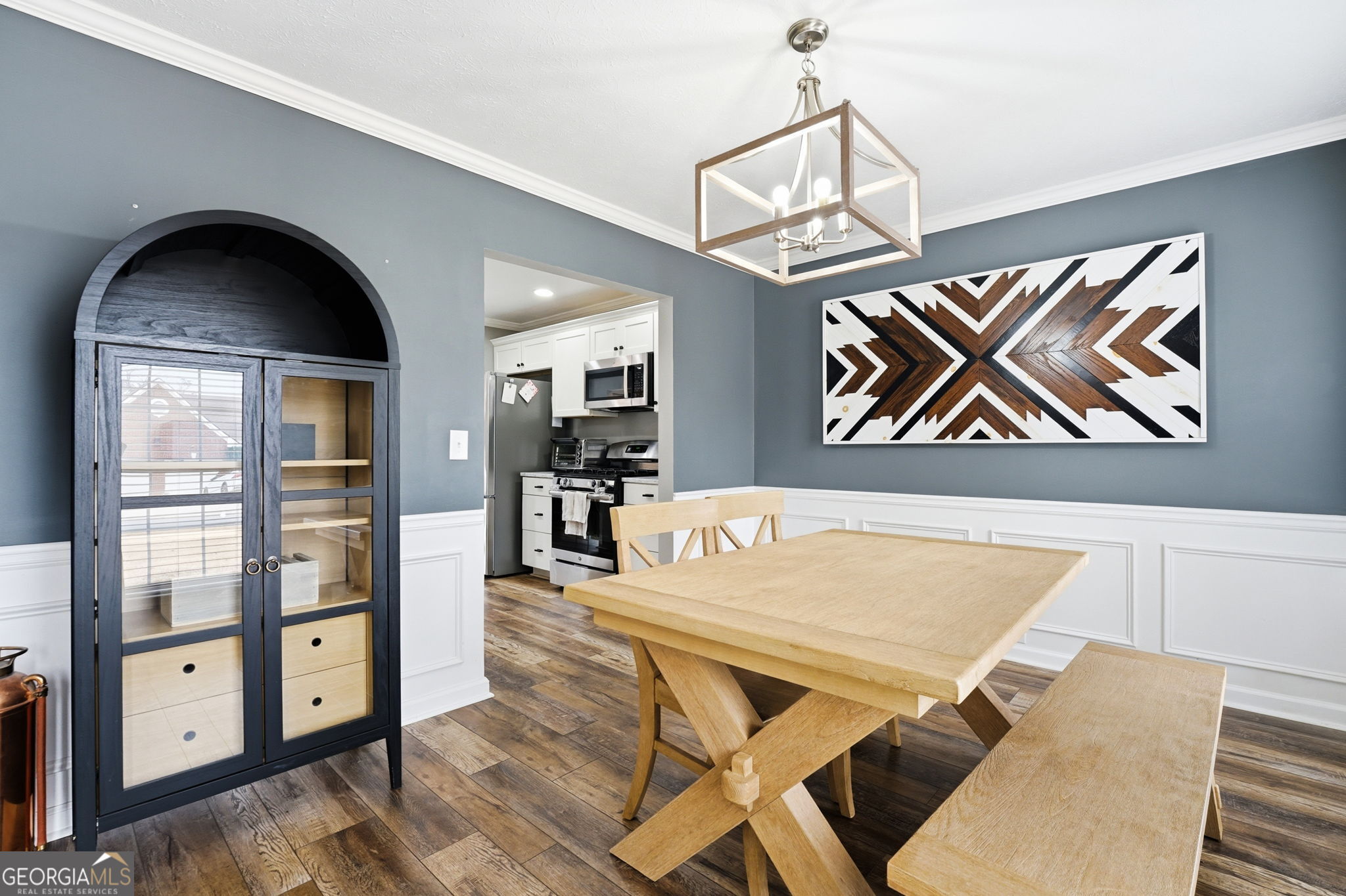 5076 Newpark Drive NW