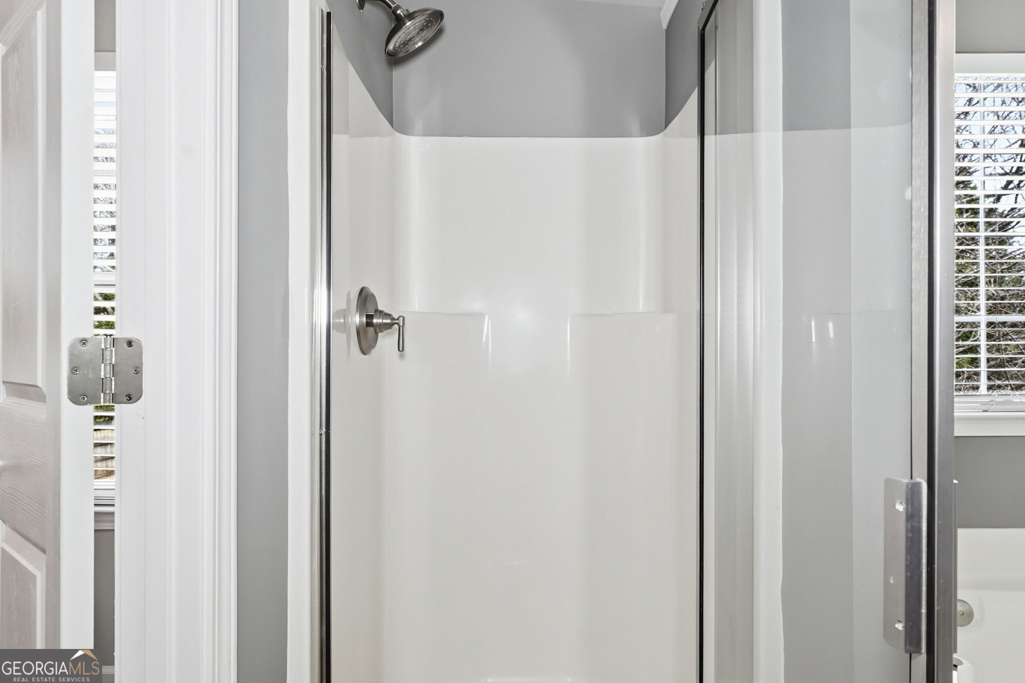 5076 Newpark Drive NW