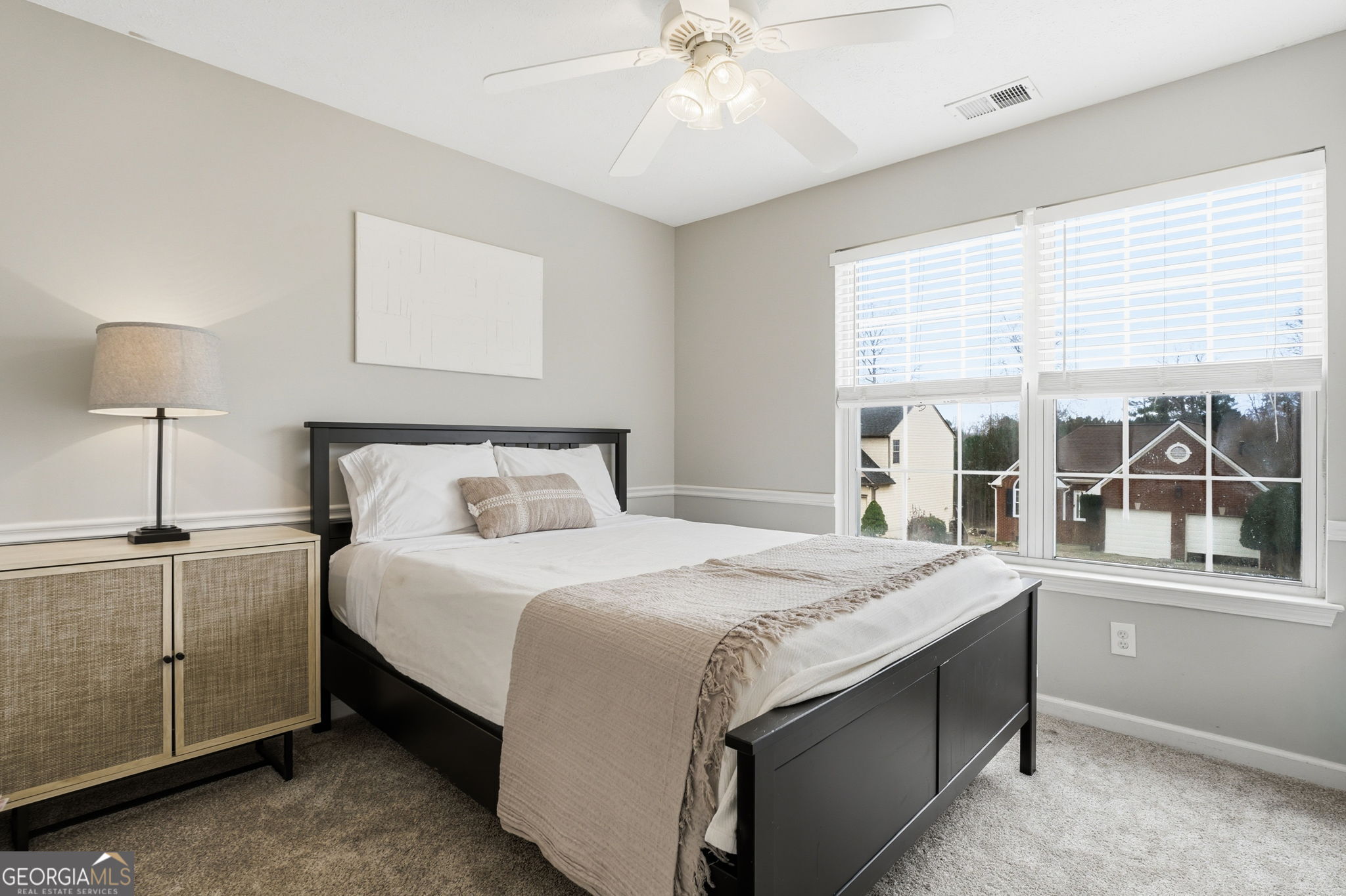 5076 Newpark Drive NW