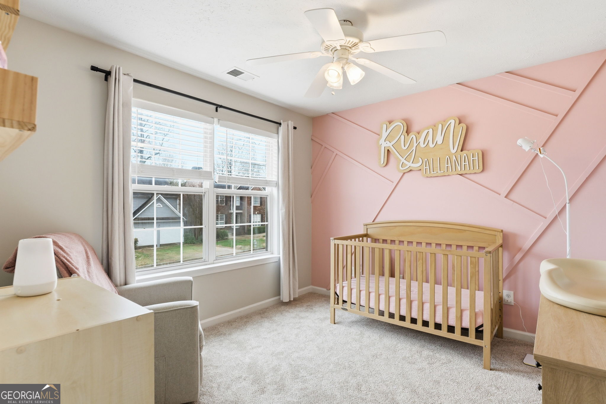 5076 Newpark Drive NW