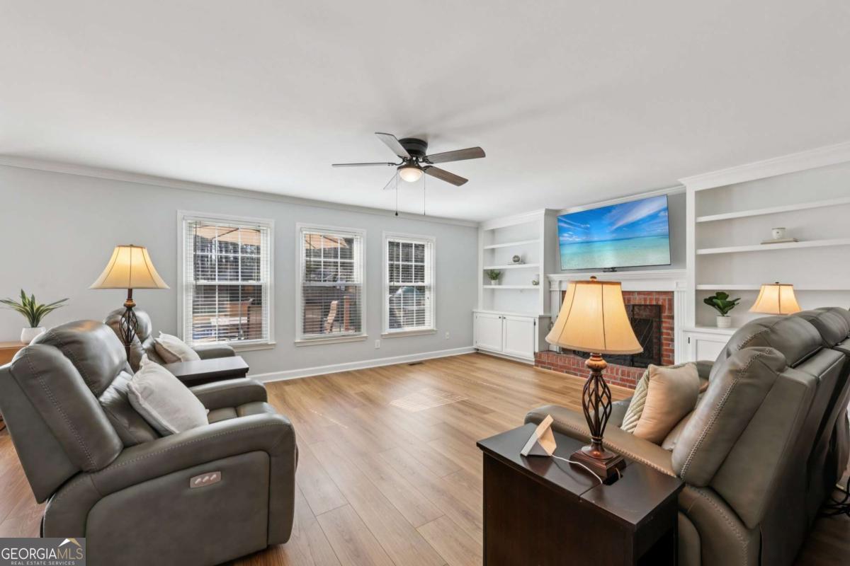 4304 Cedar Bluff Way SW