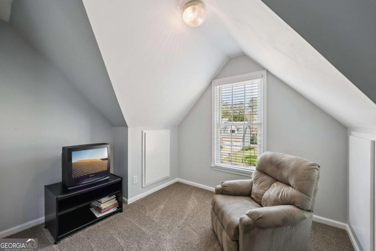 4304 Cedar Bluff Way SW