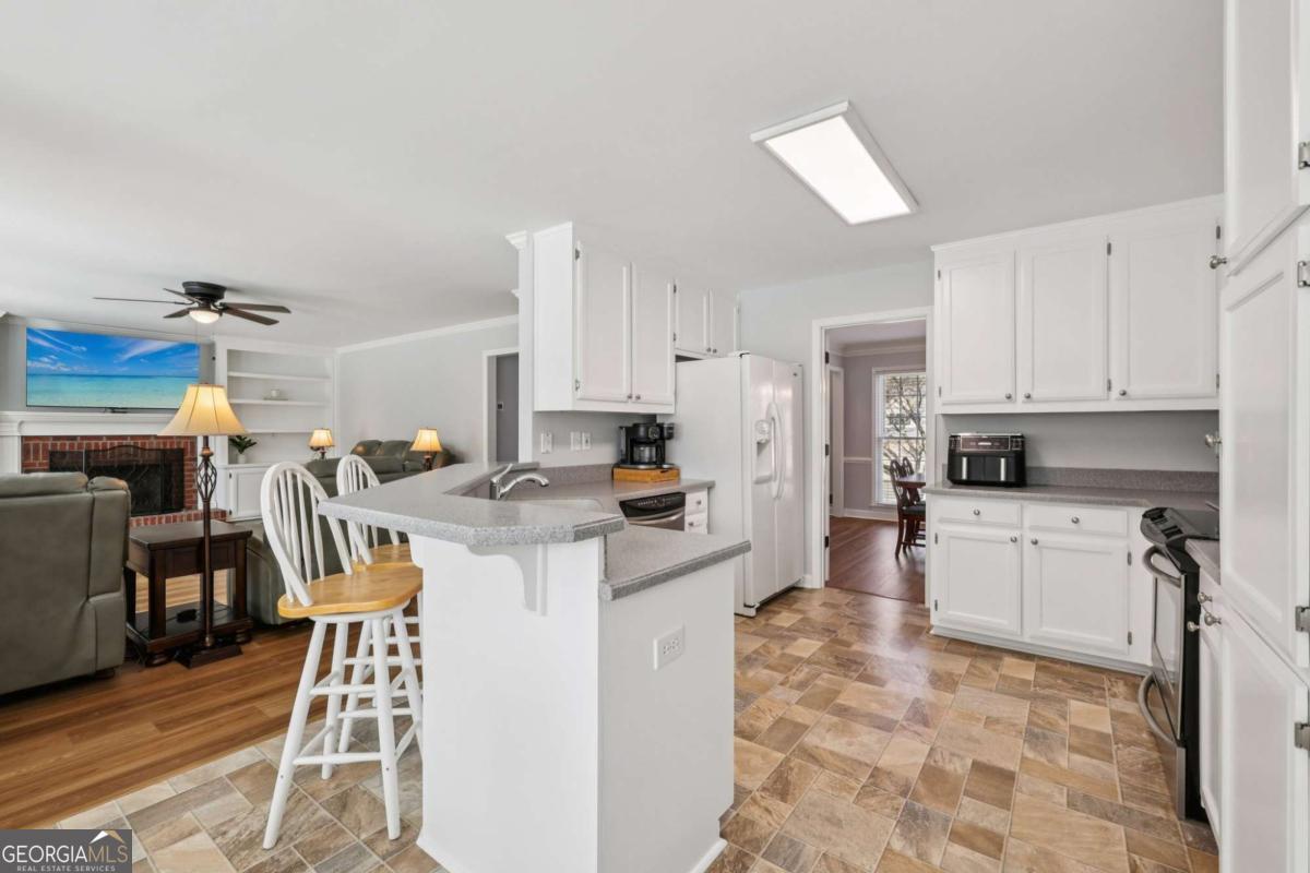 4304 Cedar Bluff Way SW