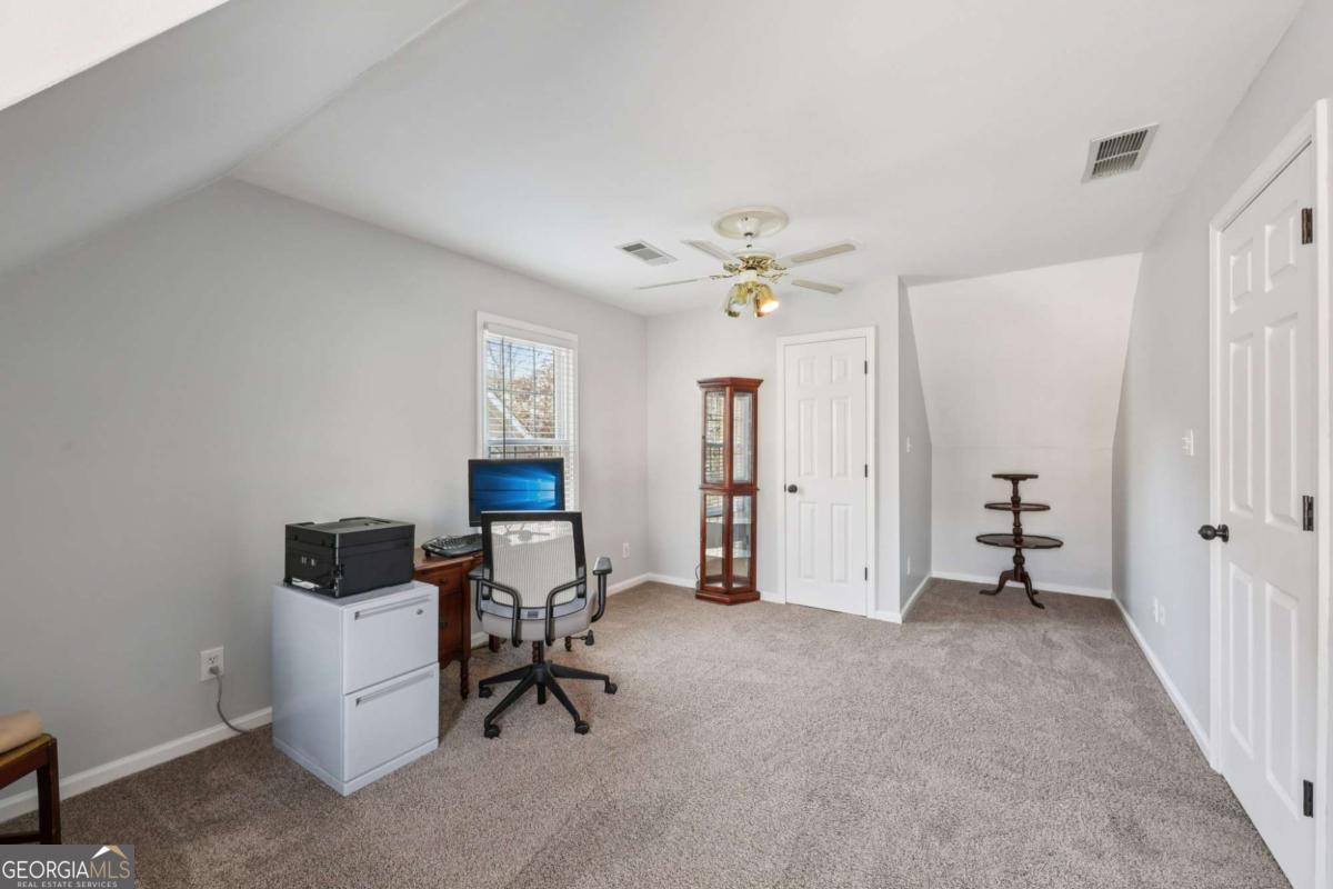 4304 Cedar Bluff Way SW