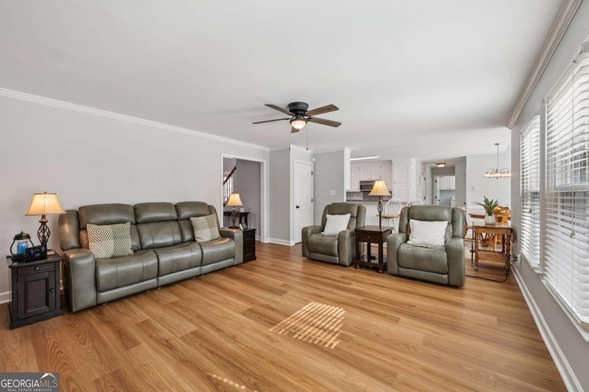 4304 Cedar Bluff Way SW