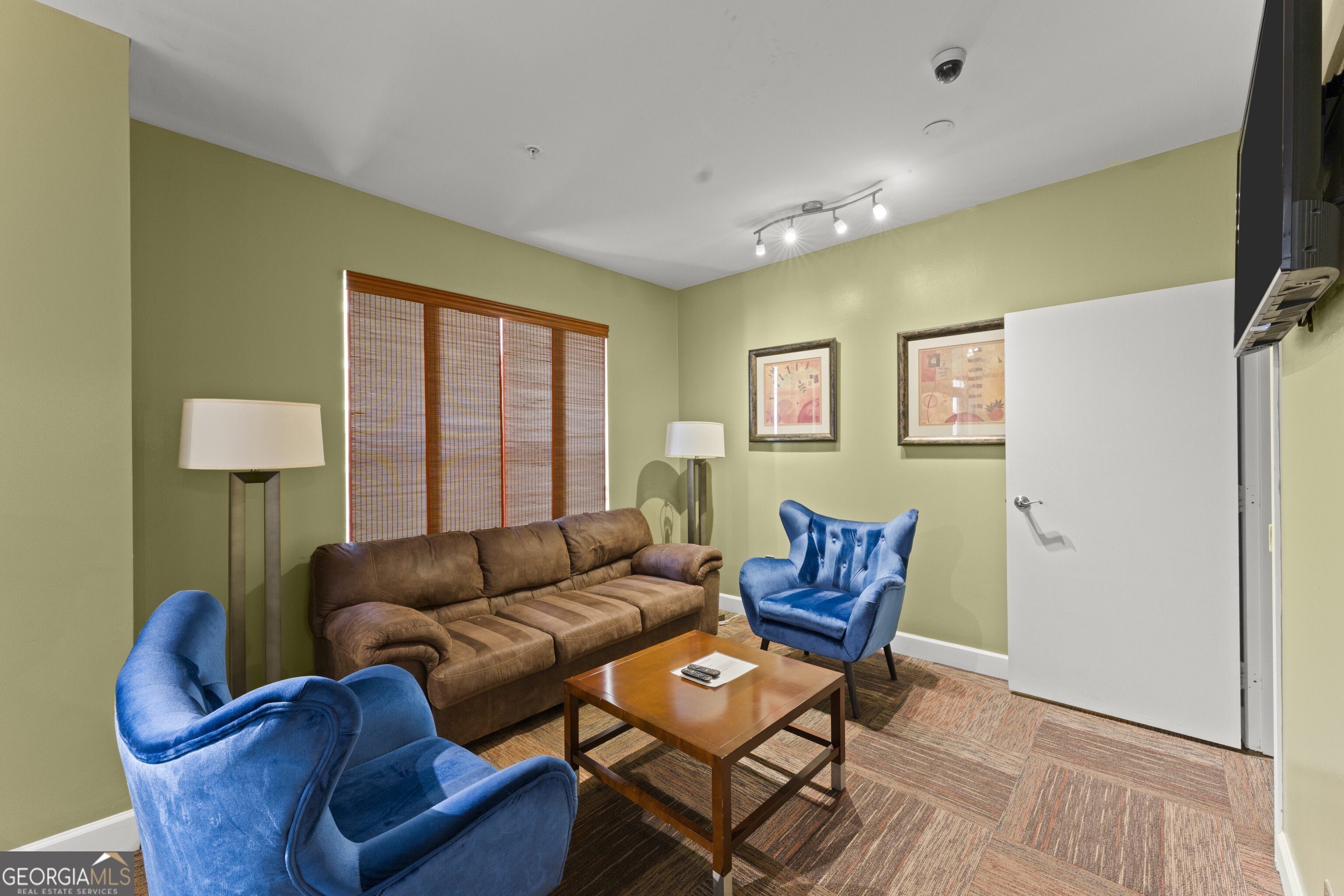 10 Perimeter Summit Boulevard NE # 2303