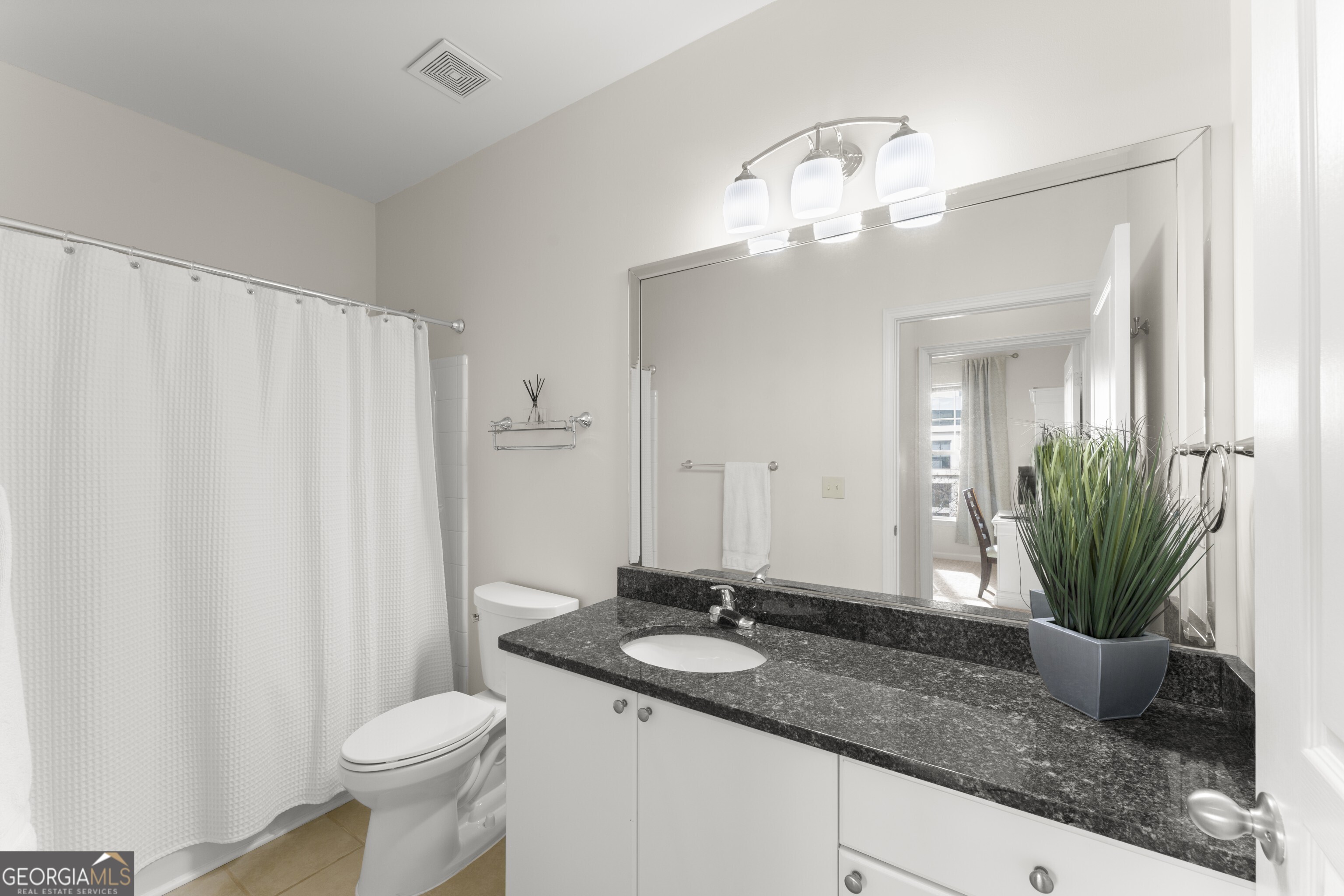 10 Perimeter Summit Boulevard NE # 2303