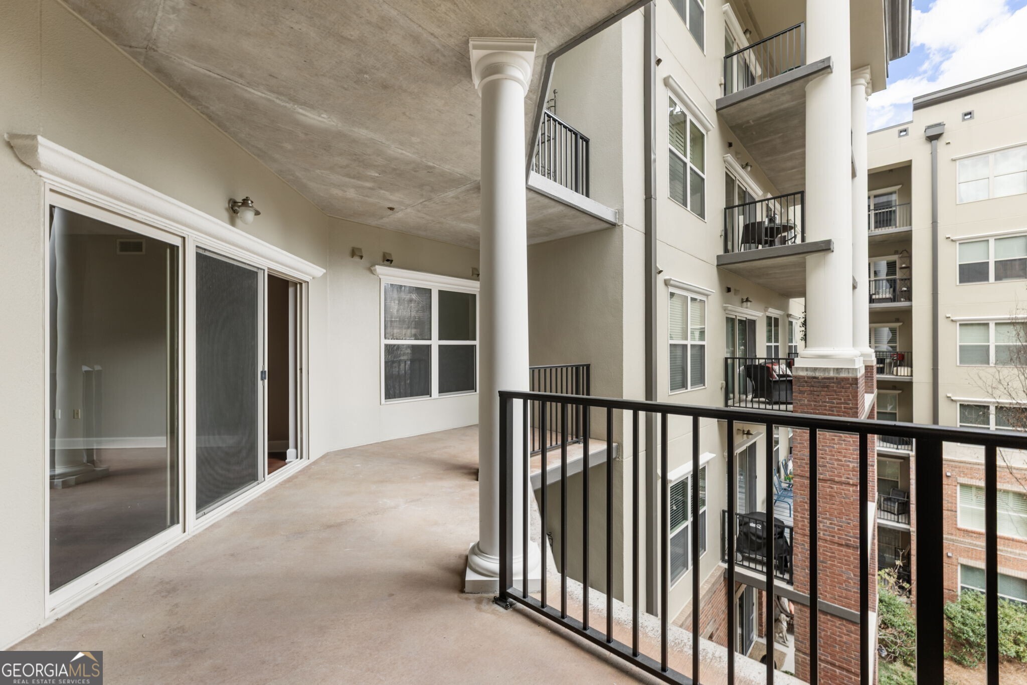 200 River Vista Drive # 520