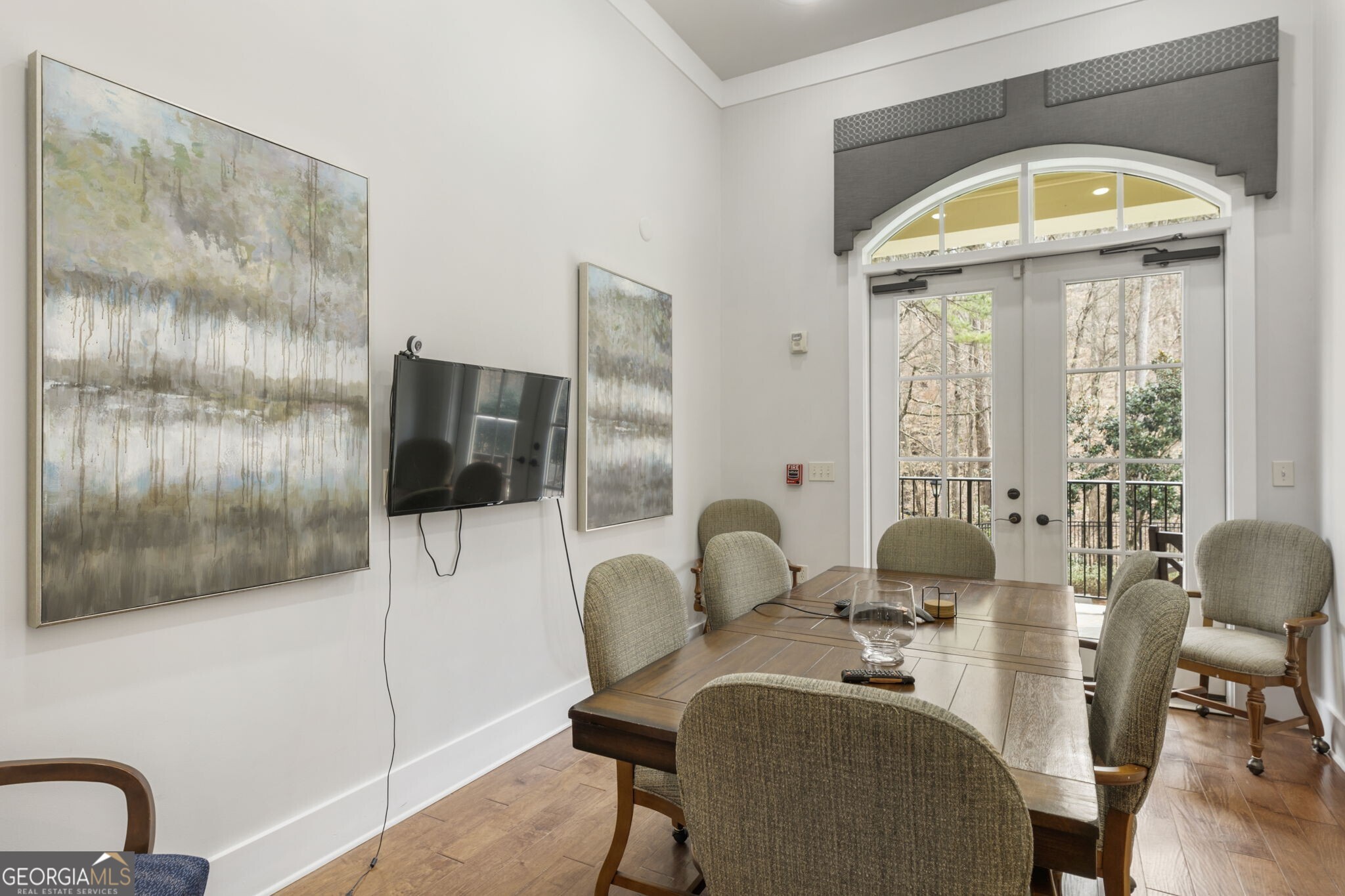 200 River Vista Drive # 520