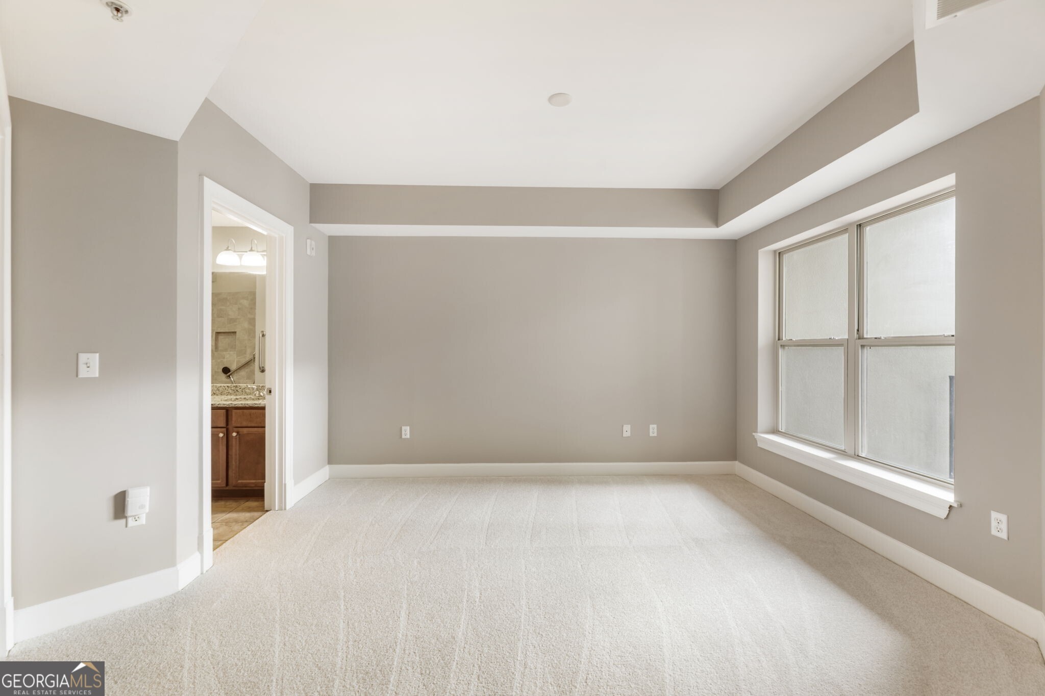 200 River Vista Drive # 520