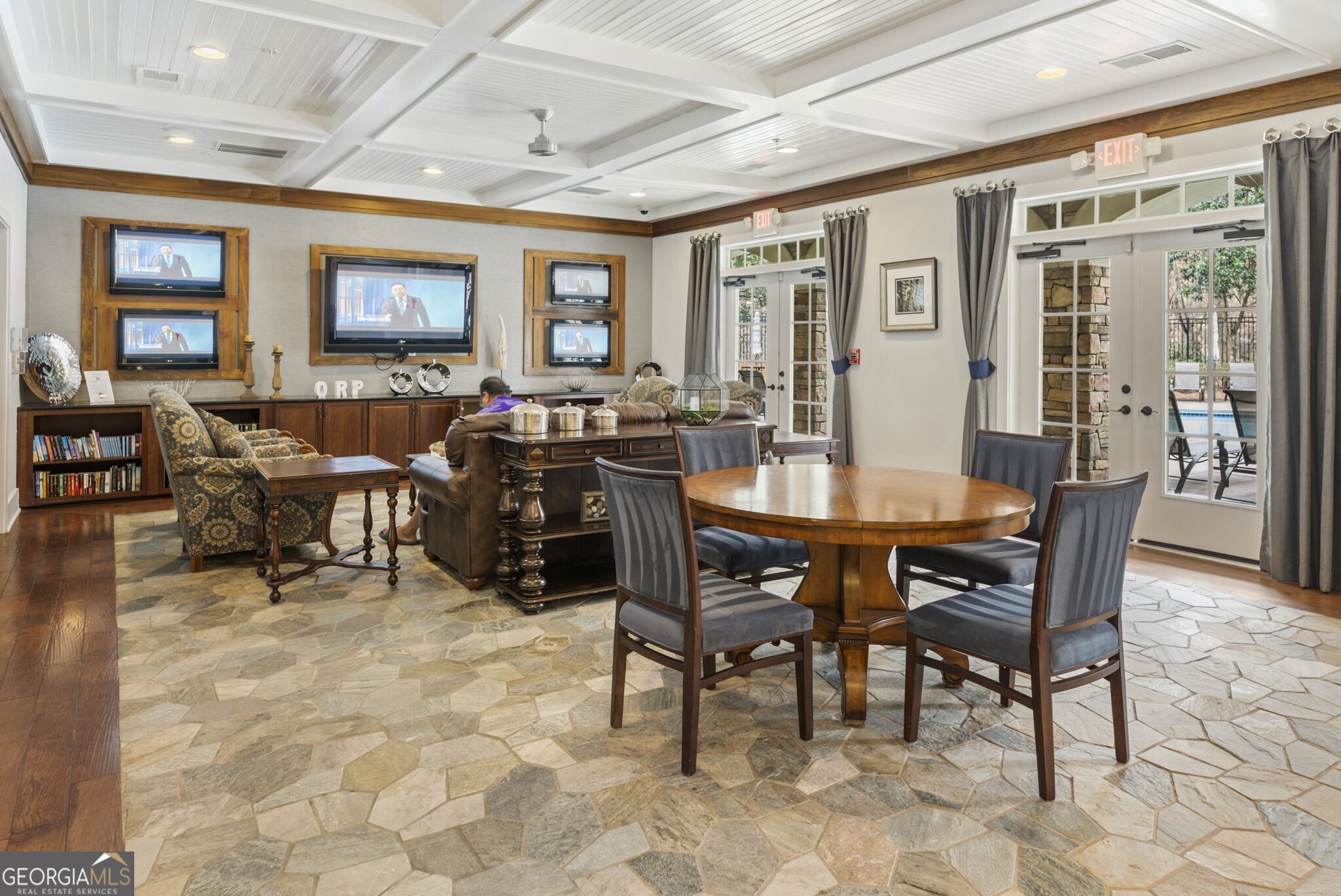 200 River Vista Drive # 520