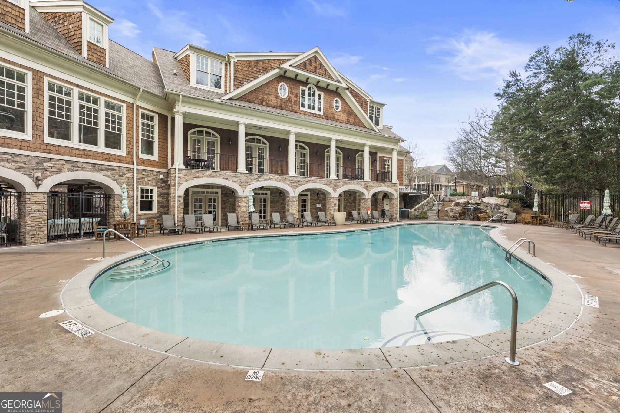 200 River Vista Drive # 520