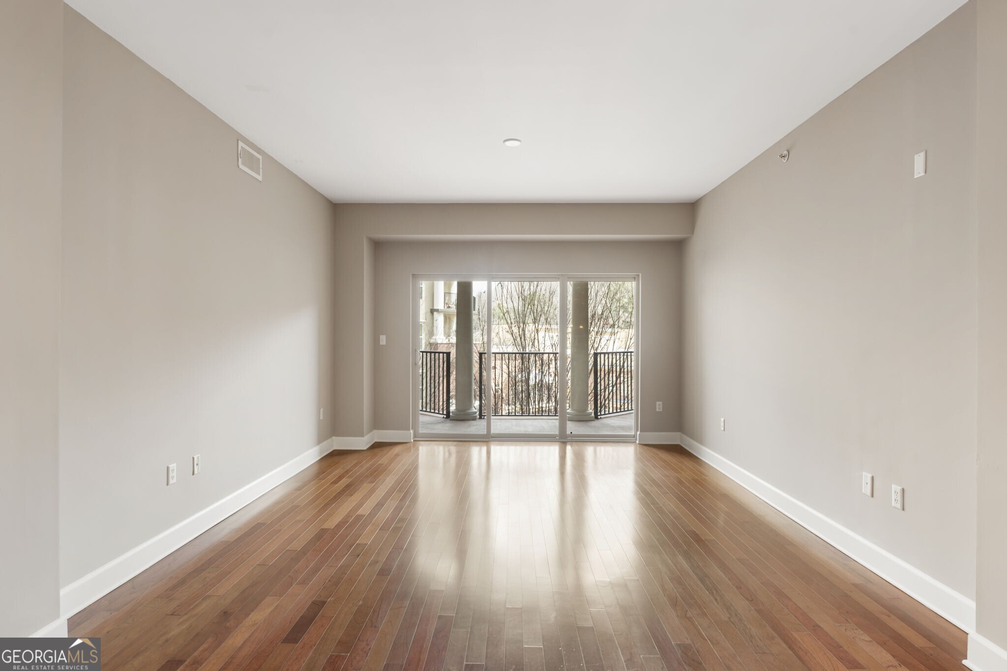 200 River Vista Drive # 520