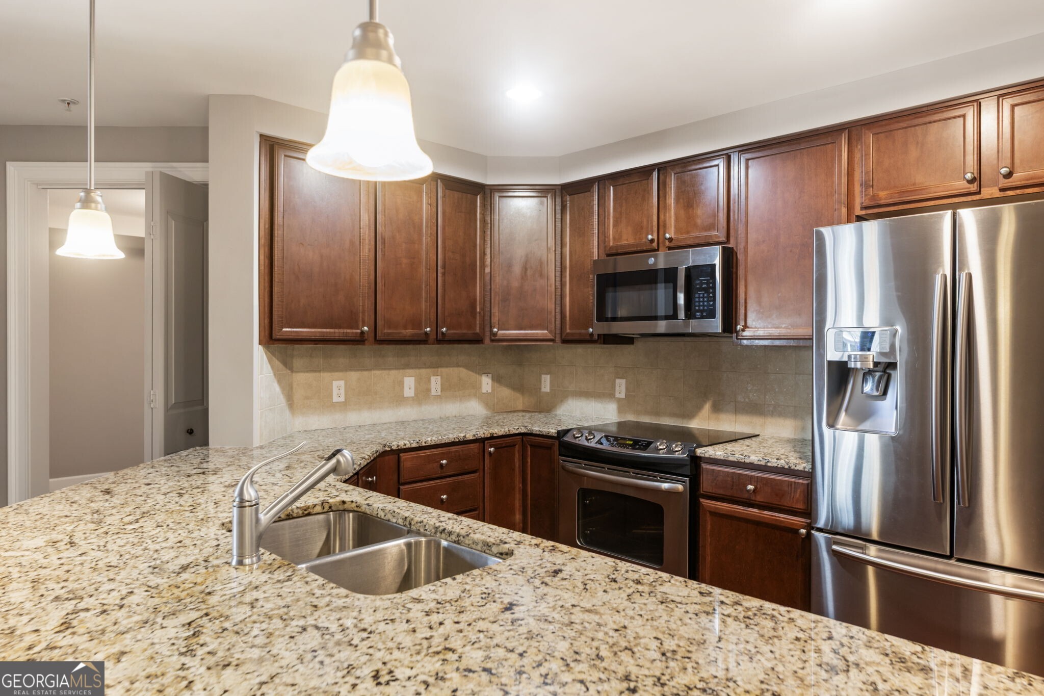 200 River Vista Drive # 520