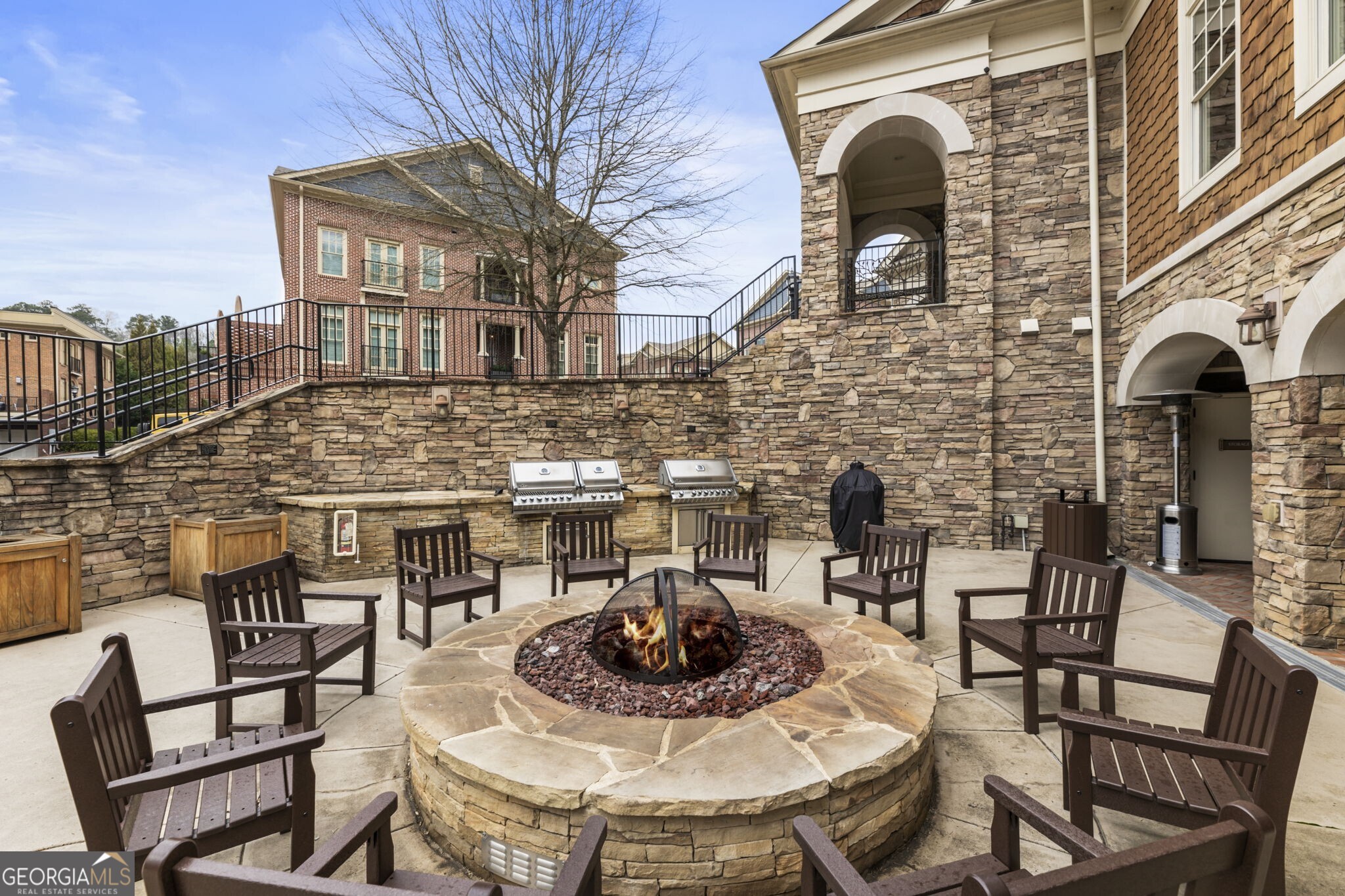 200 River Vista Drive # 520