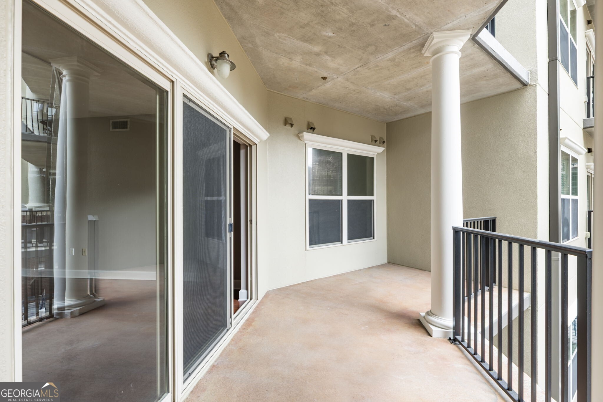 200 River Vista Drive # 520