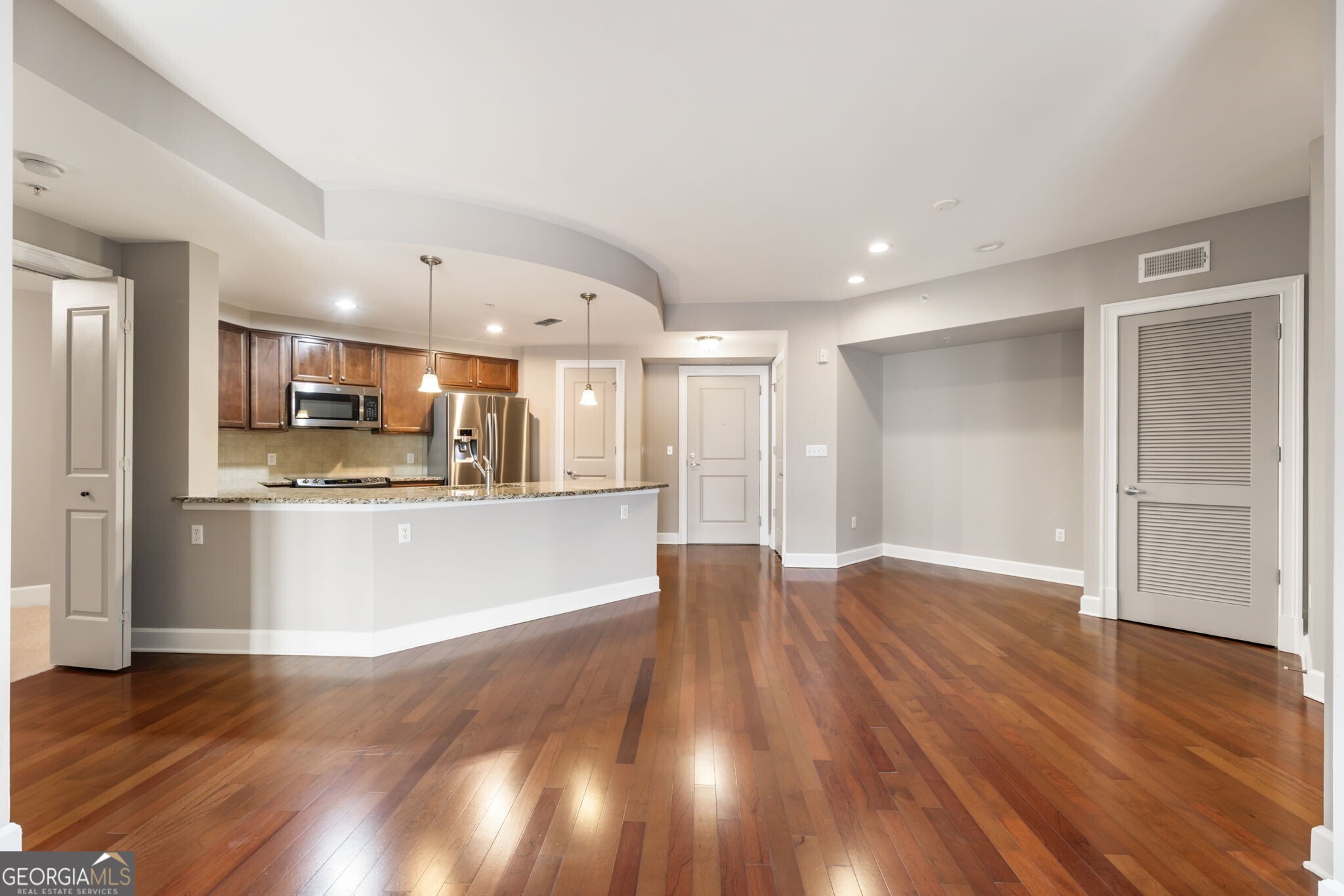 200 River Vista Drive # 520