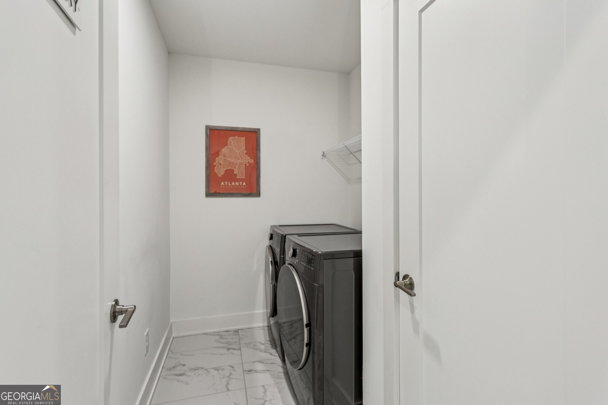 1261 Chelsea Circle NW