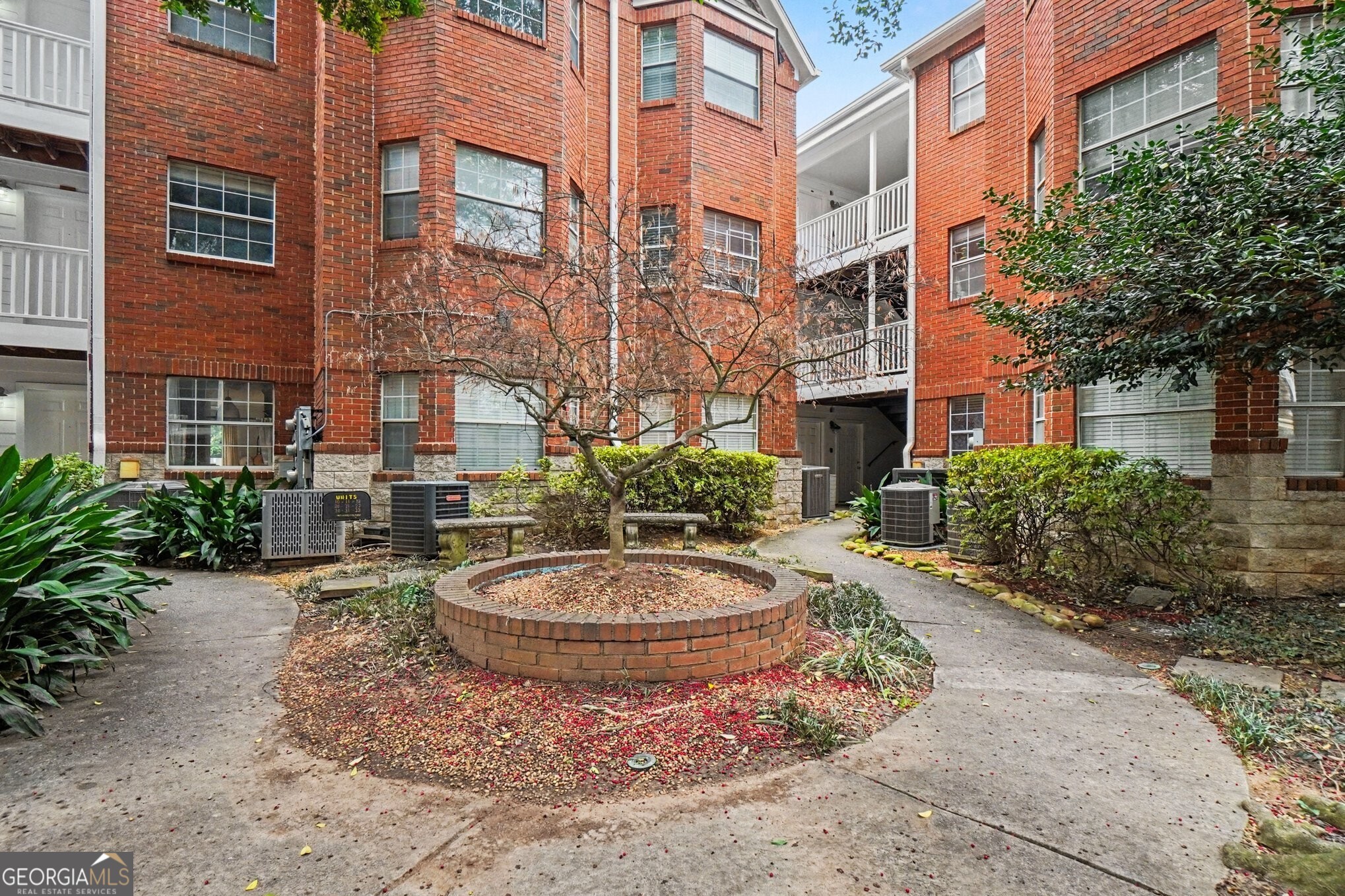 1041 State Street NW # 34