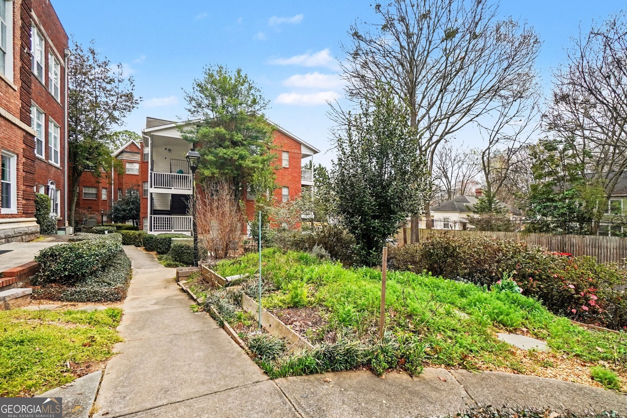 1041 State Street NW # 34