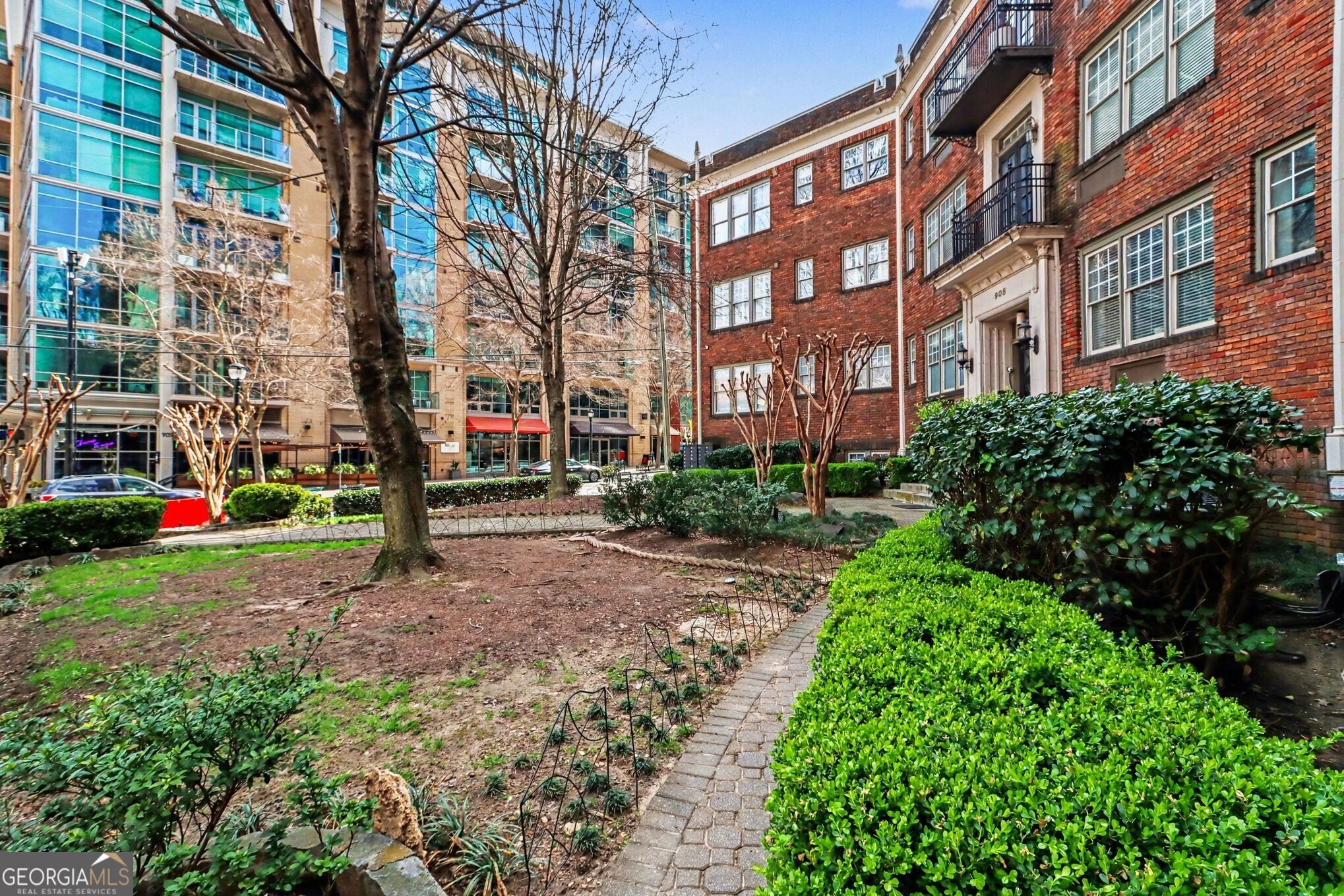 908 Juniper Street NE # 206