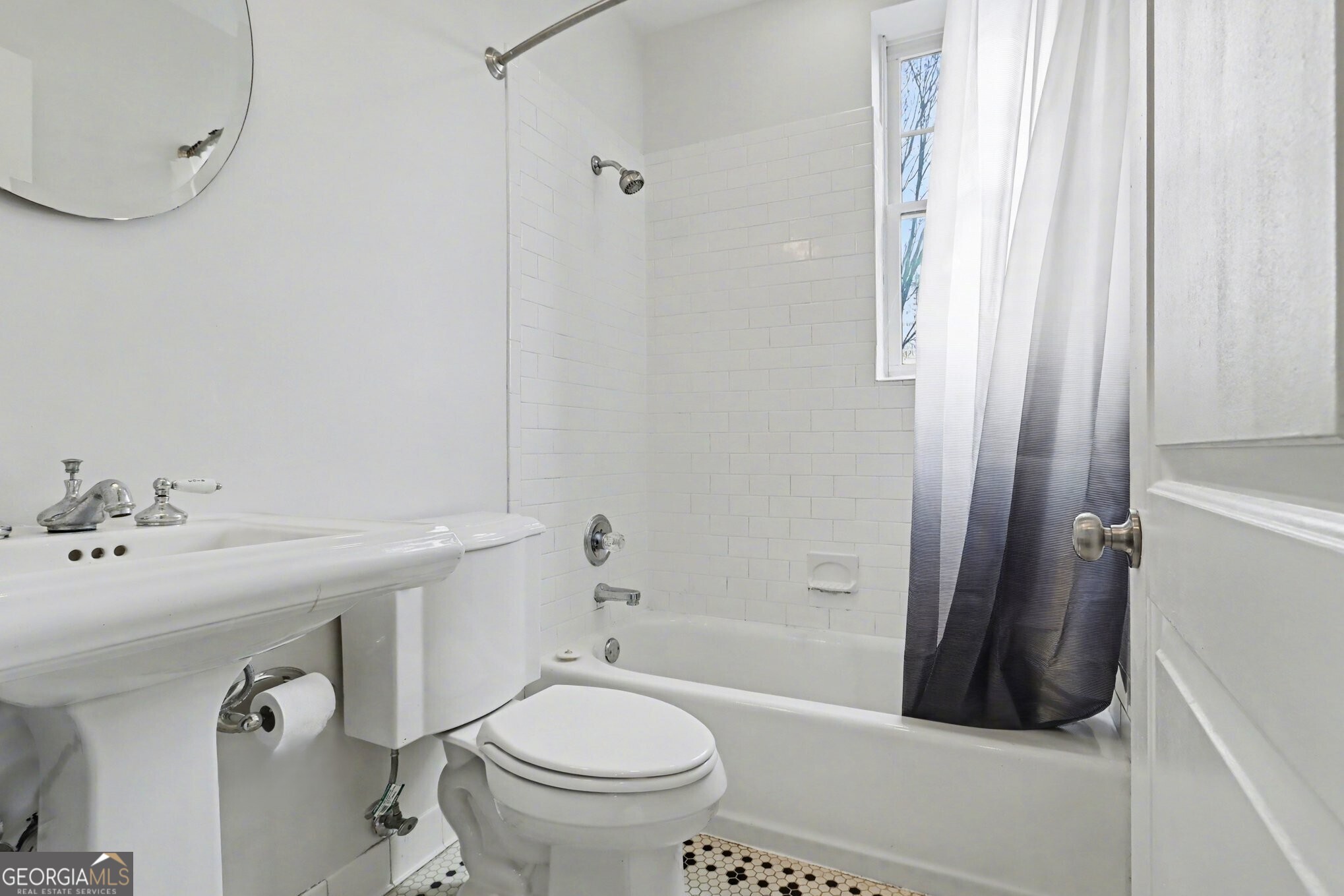 908 Juniper Street NE # 206