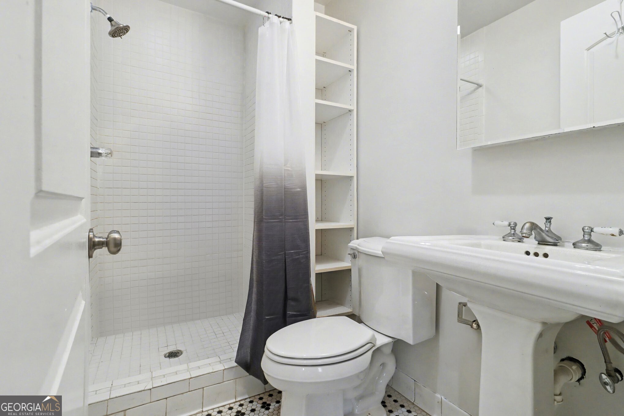 908 Juniper Street NE # 206