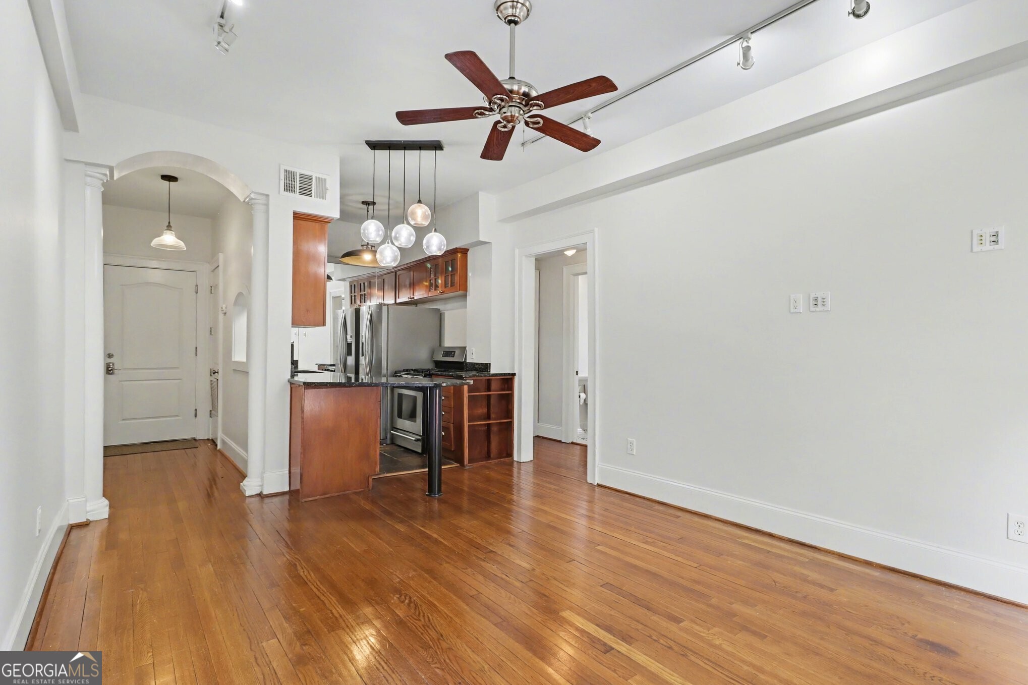 908 Juniper Street NE # 206
