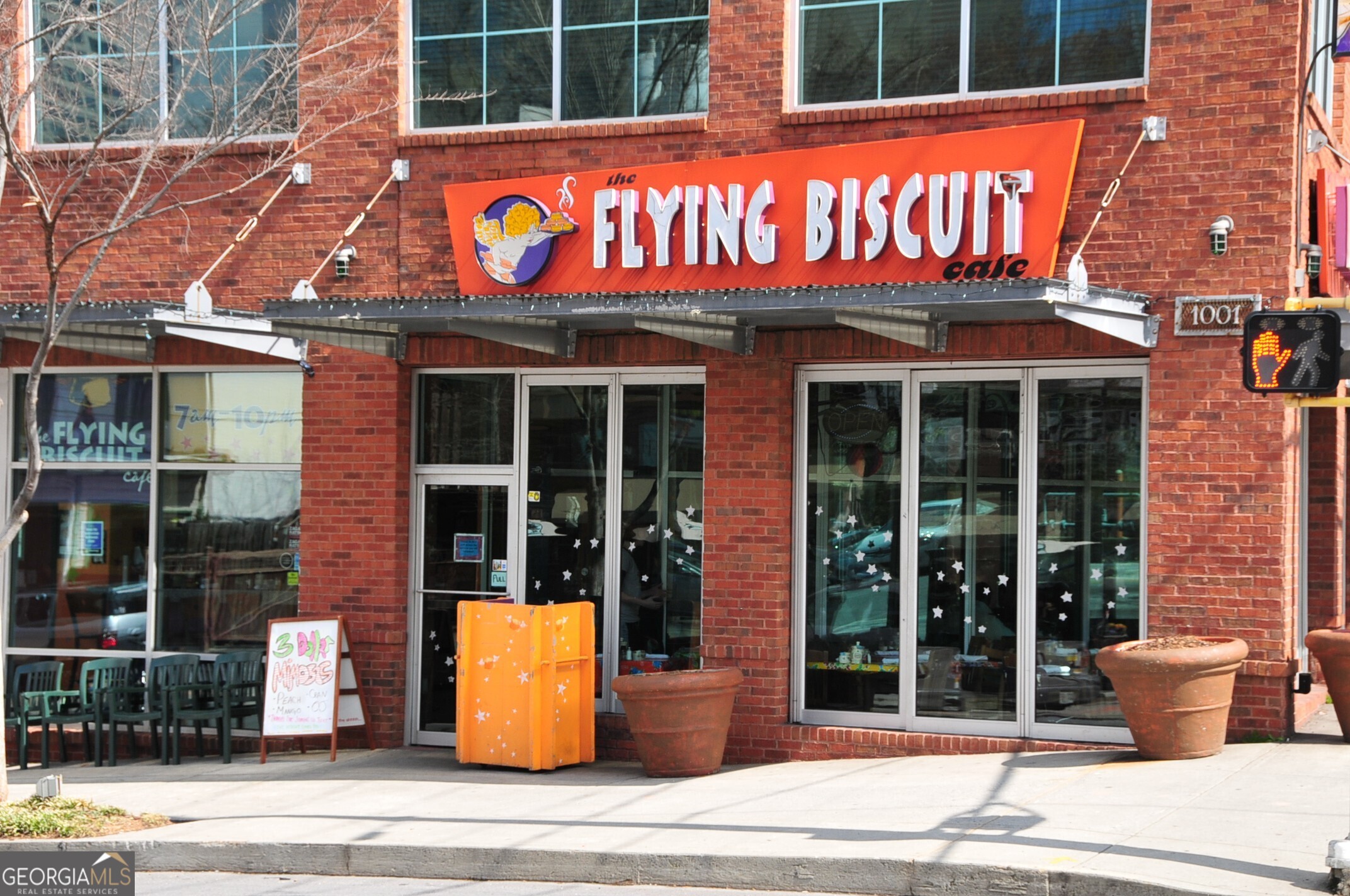 908 Juniper Street NE # 206