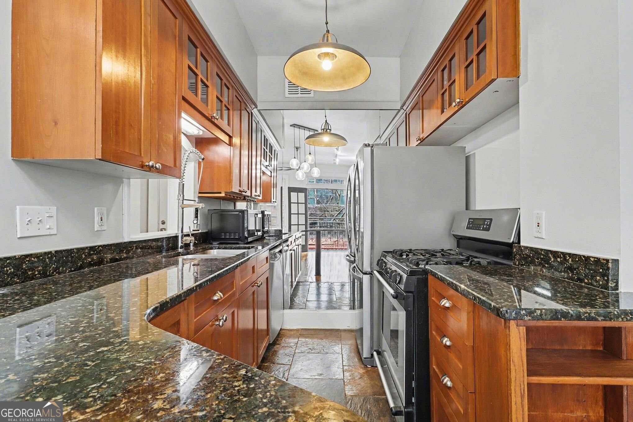 908 Juniper Street NE # 206