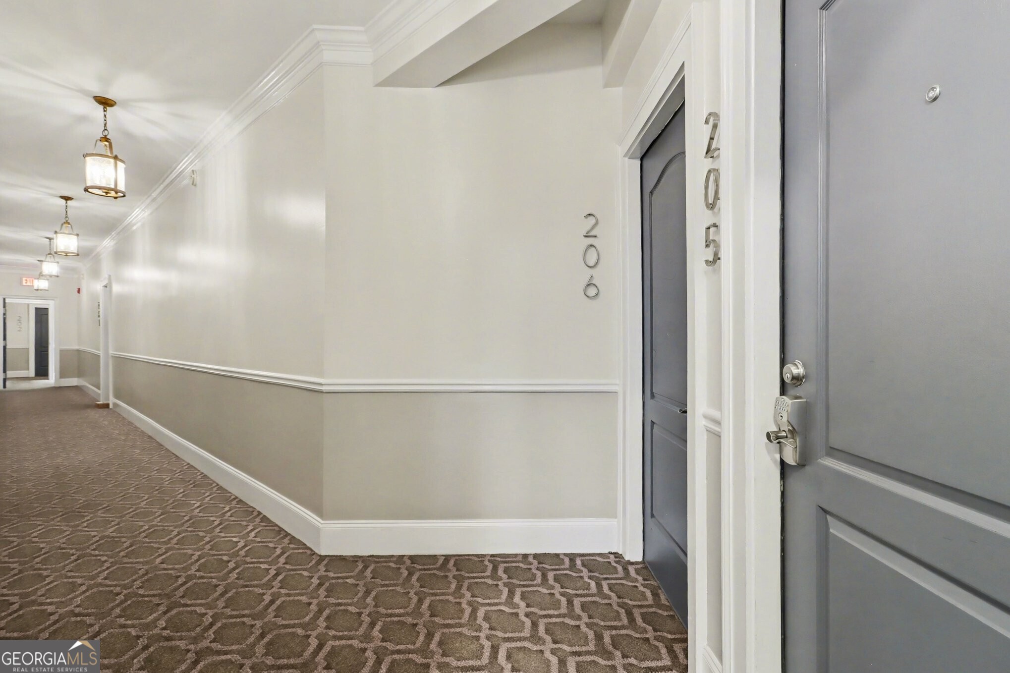 908 Juniper Street NE # 206