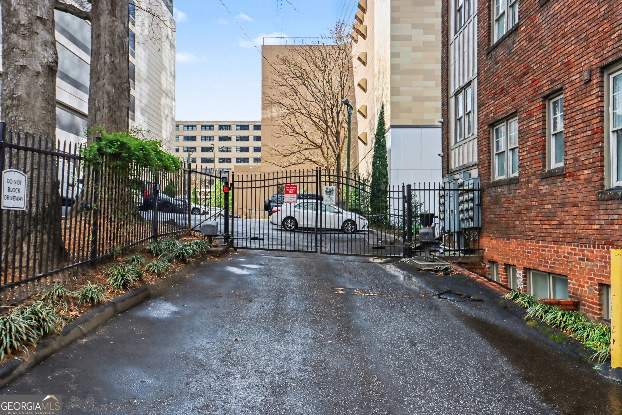908 Juniper Street NE # 206