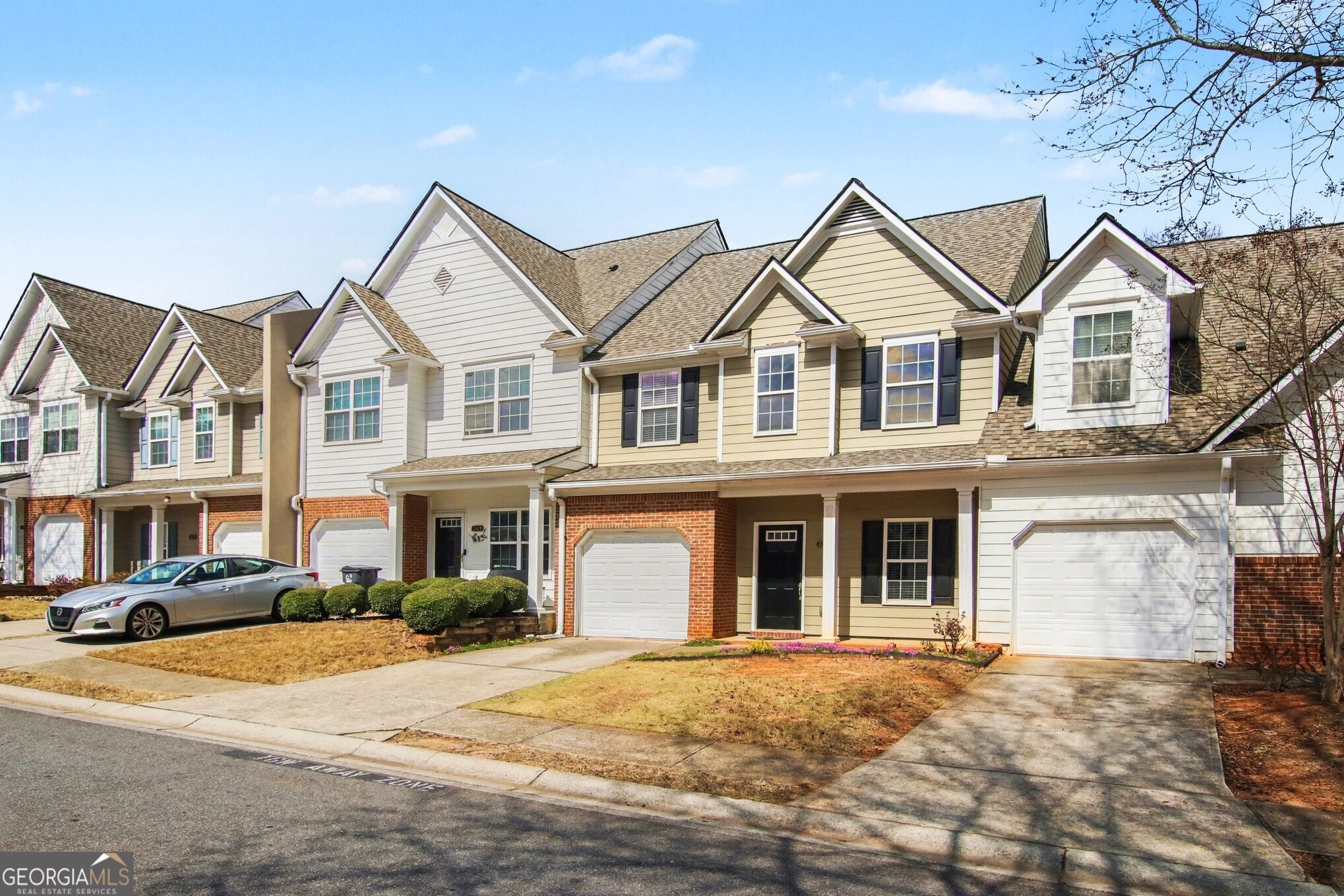 2367 Suwanee Pointe Drive