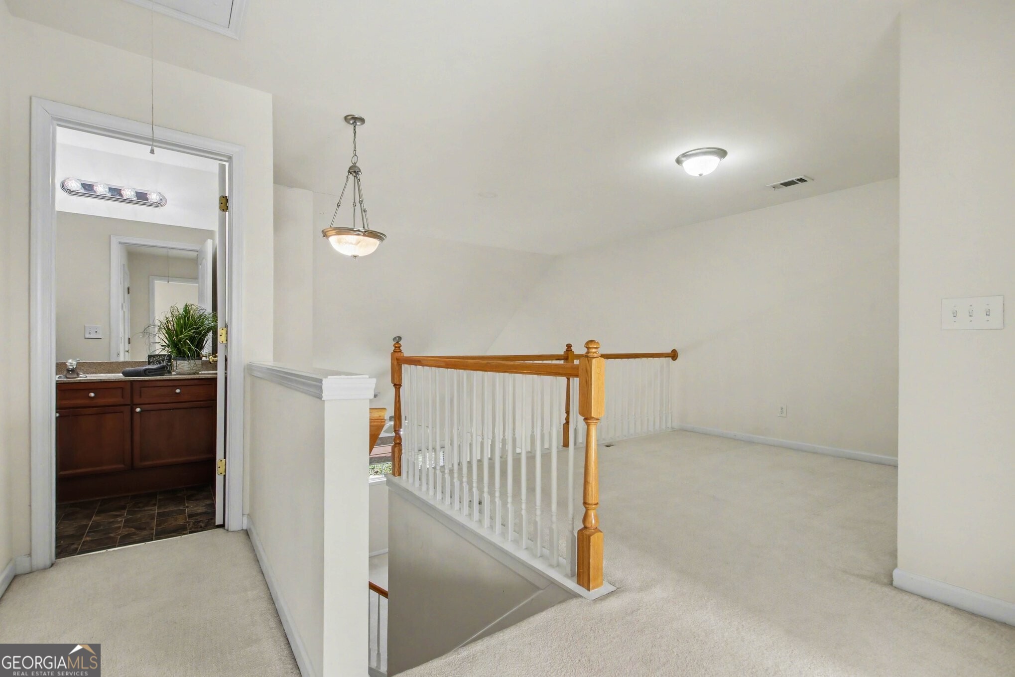 2367 Suwanee Pointe Drive