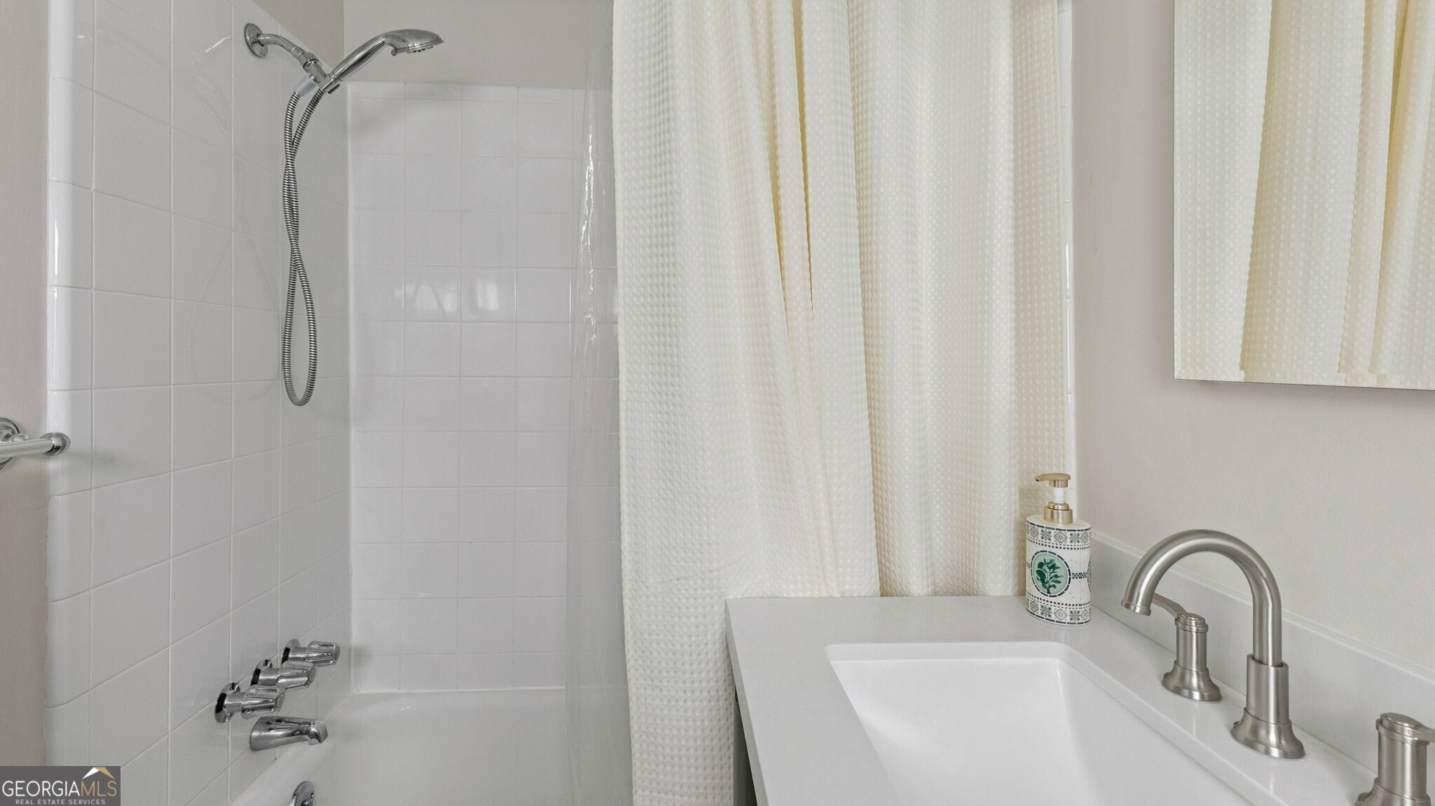 3972 N Peachtree Road