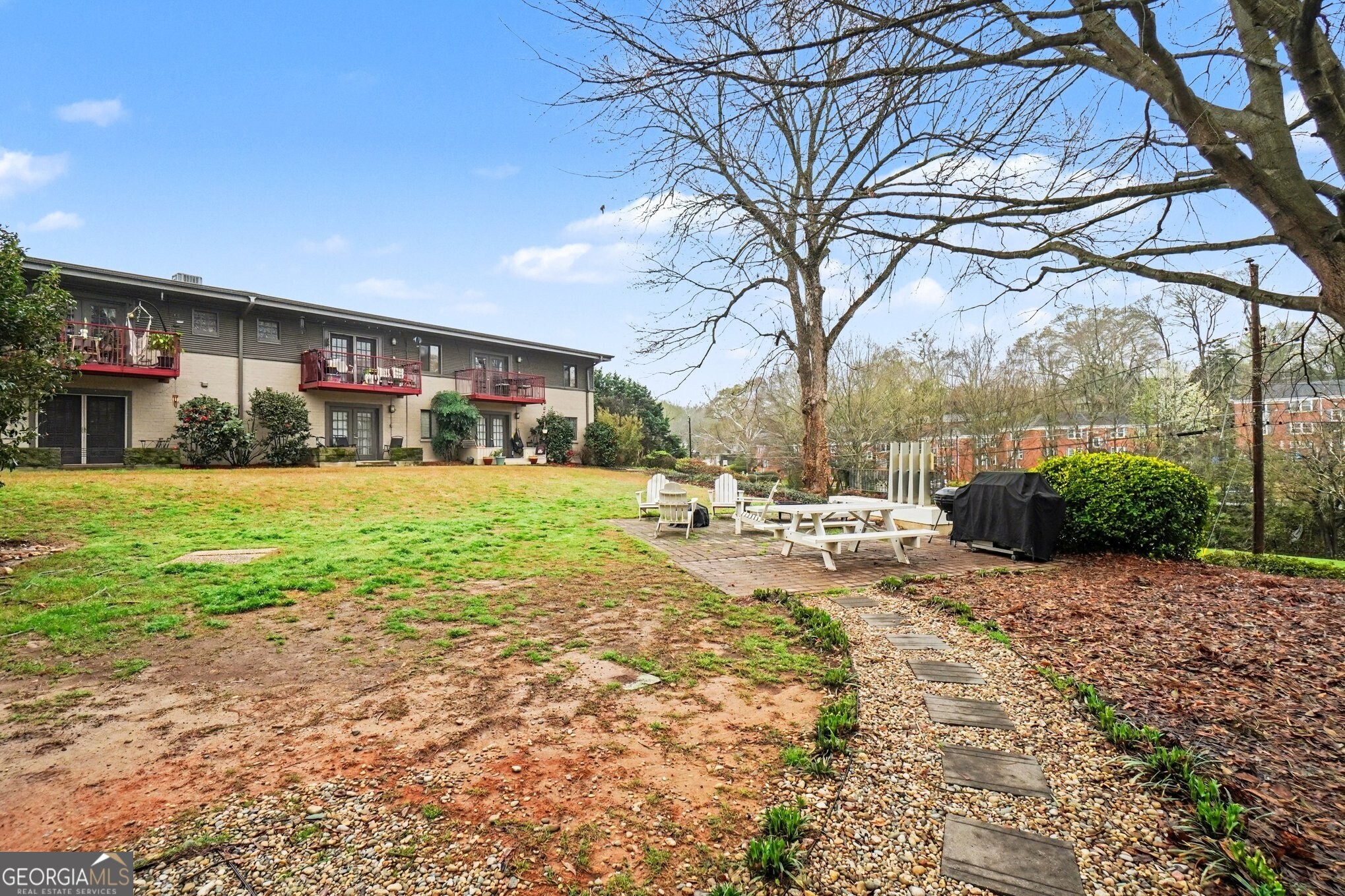 1355 Euclid Avenue NE # 26