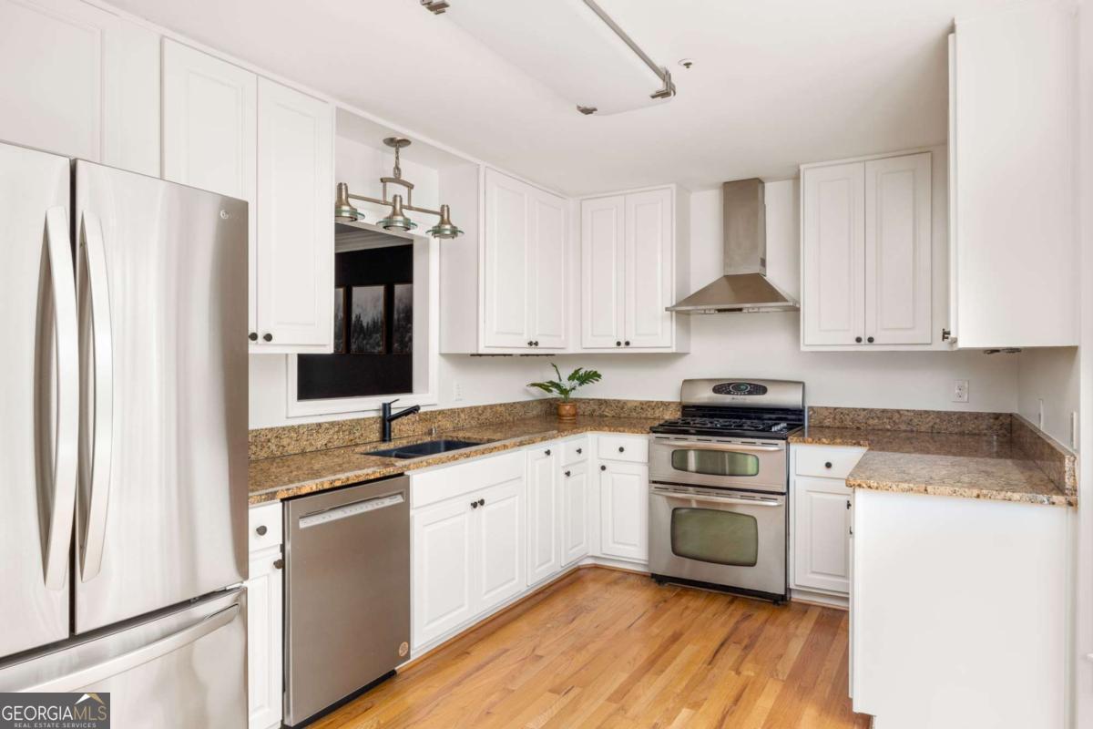 206 Cameron Place SE