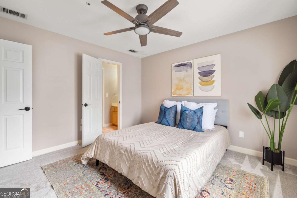 206 Cameron Place SE