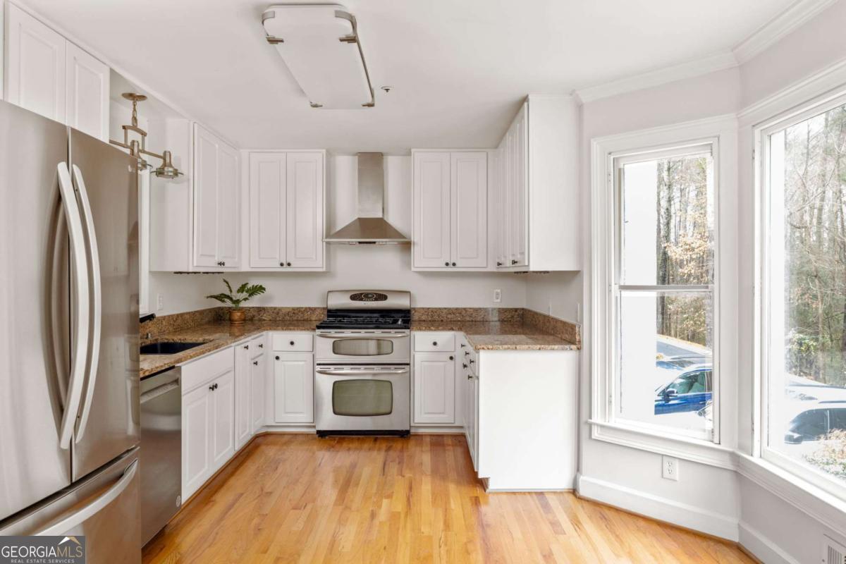 206 Cameron Place SE