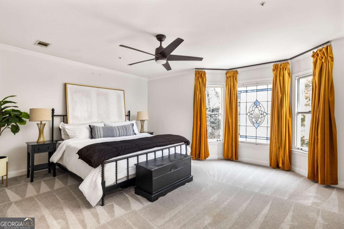 206 Cameron Place SE